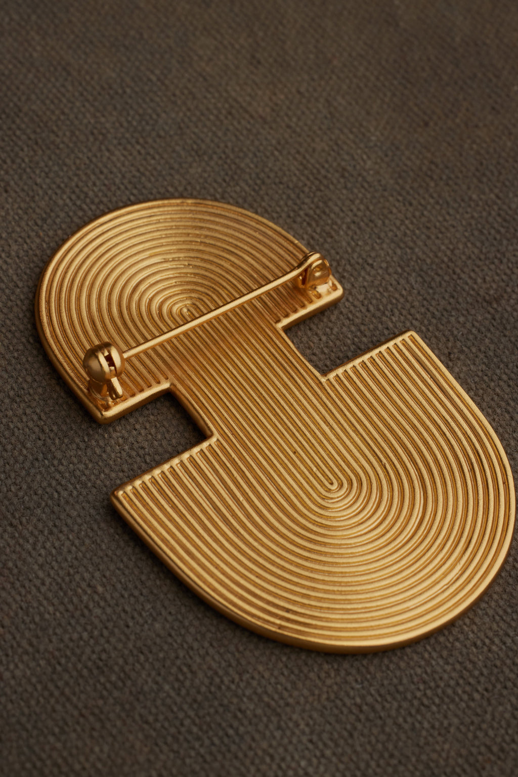 TYAN BROOCH