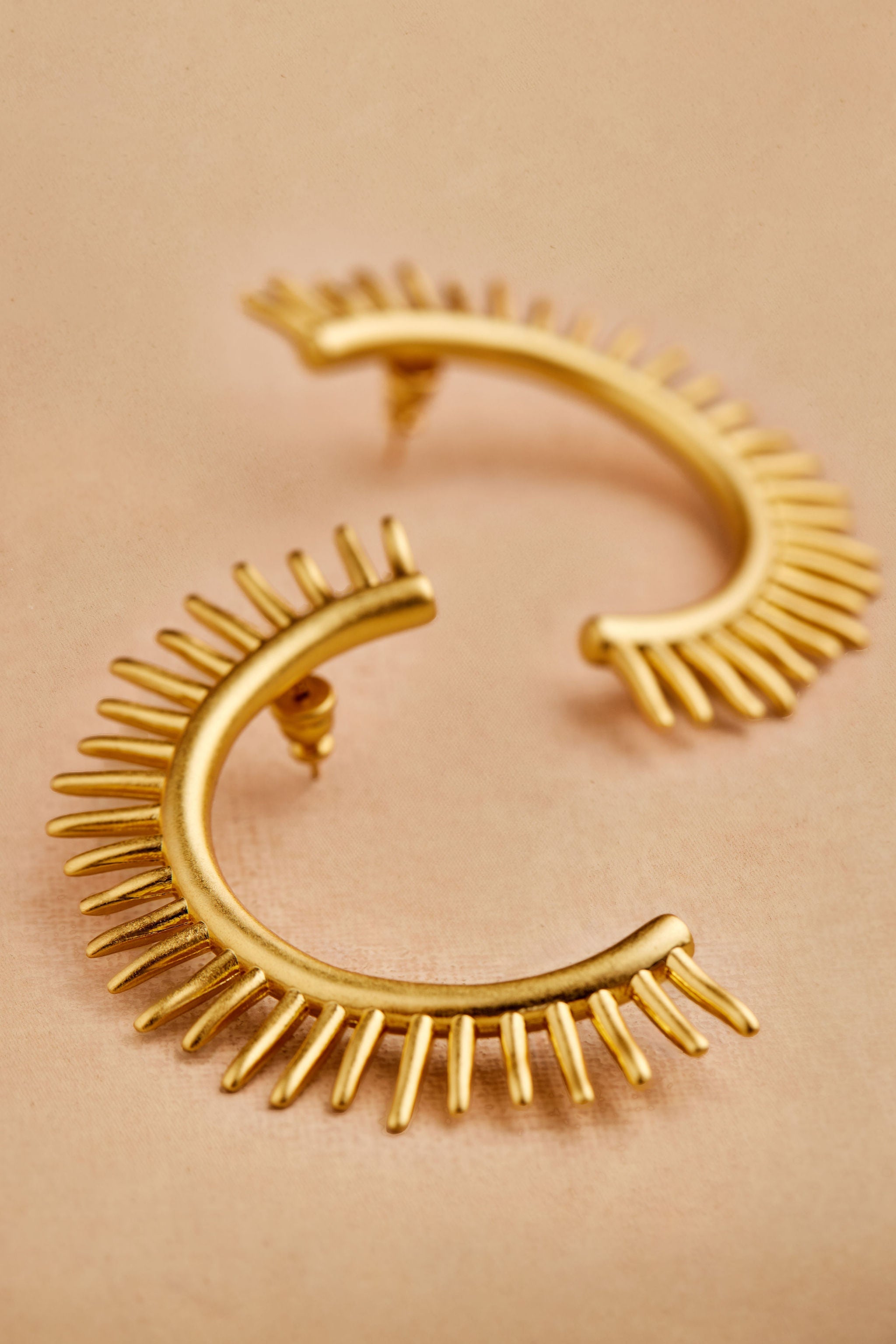 REMY EARRING