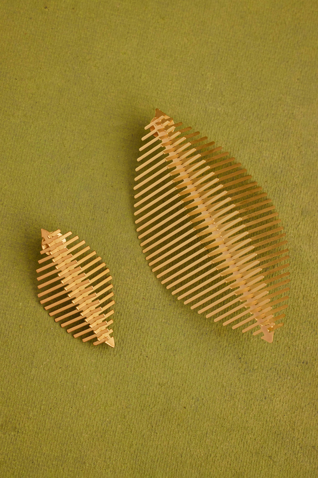KELI EARRING