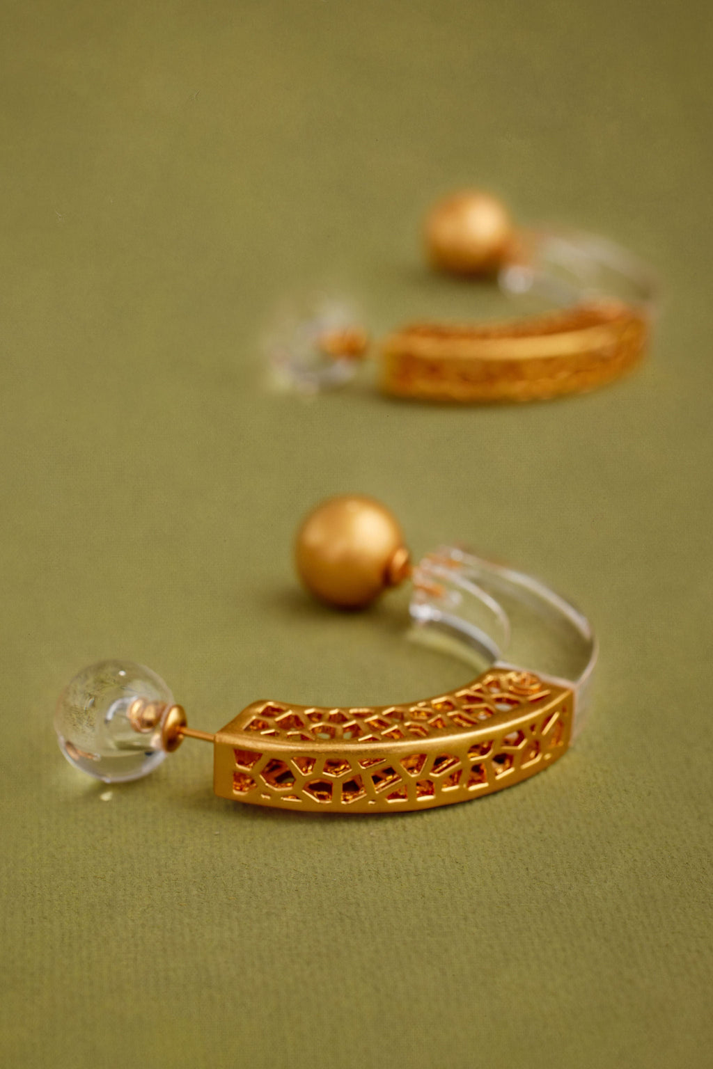 YEYA EARRING