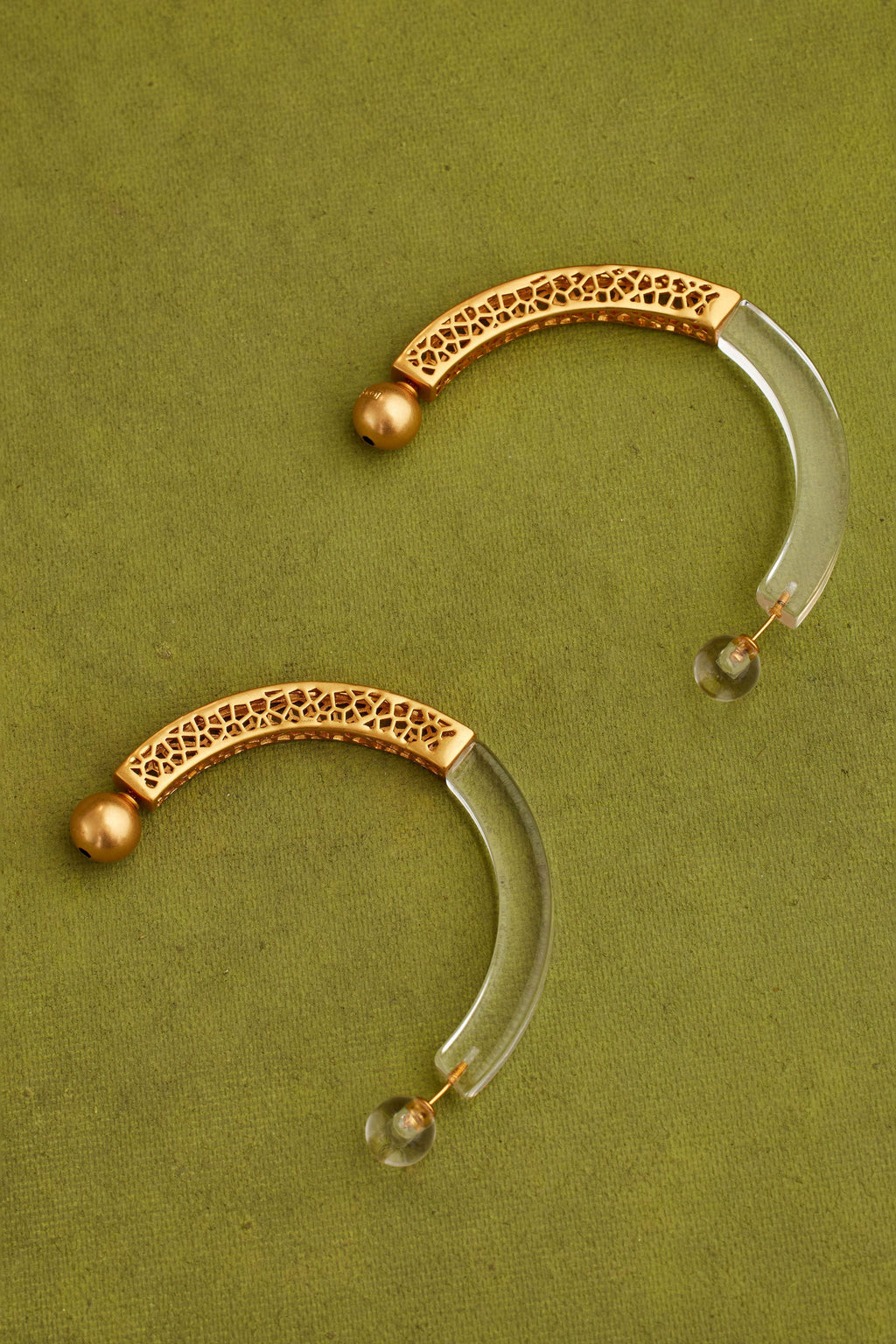 YEYA EARRING