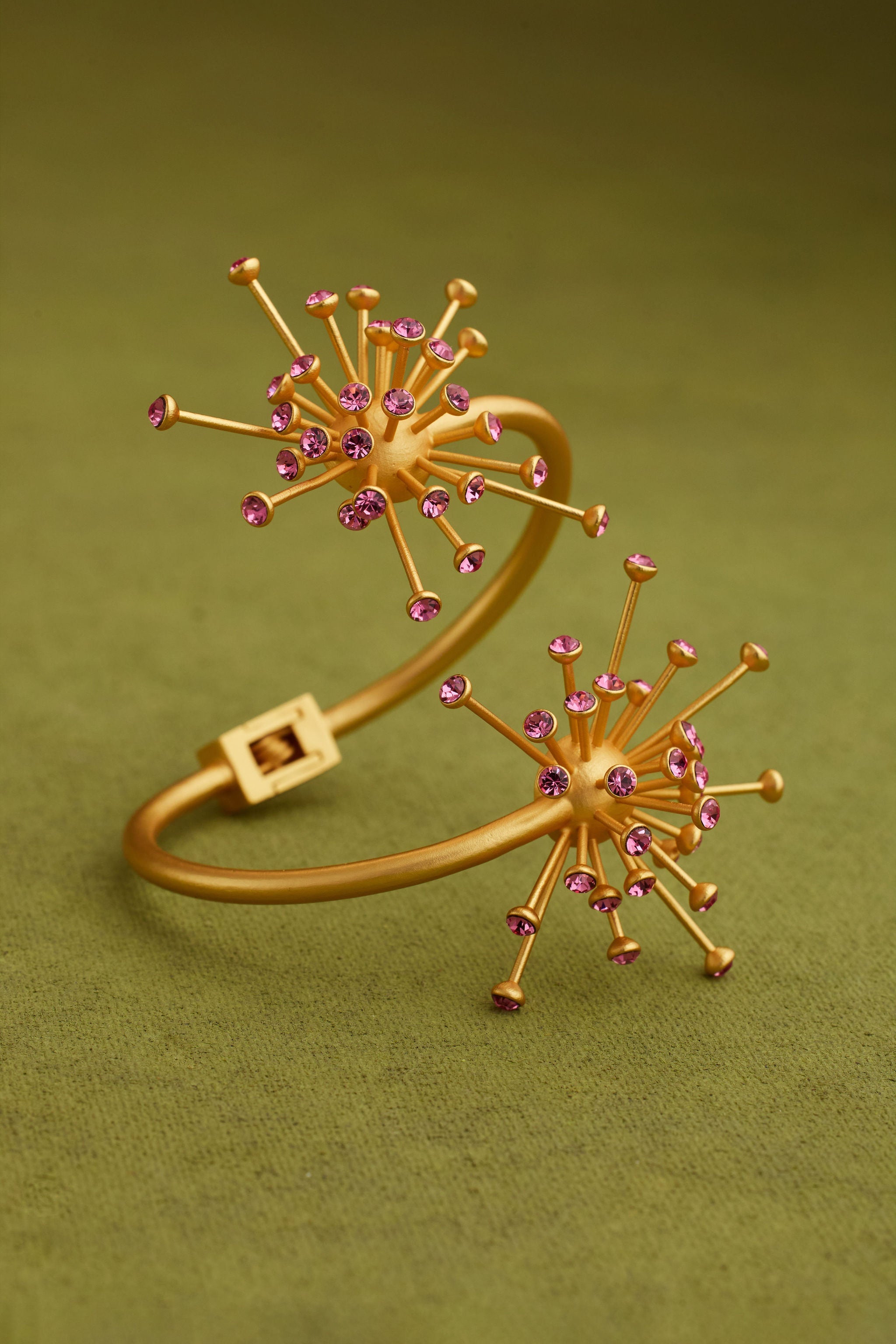ENZO BANGLE
