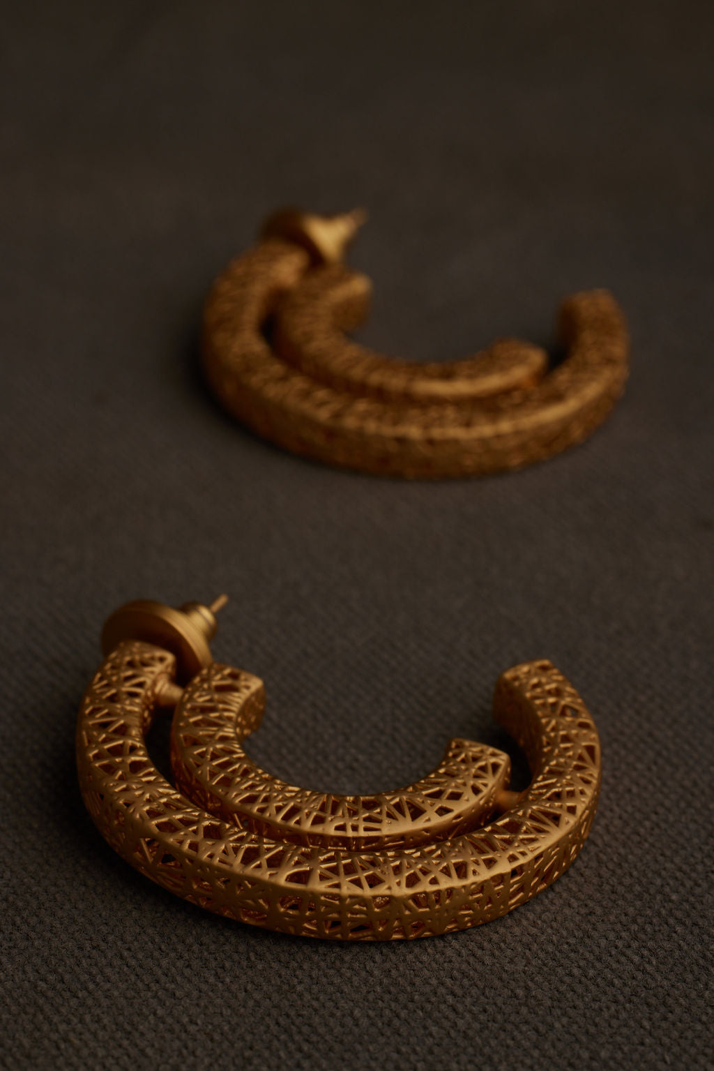 CIRE EARRING