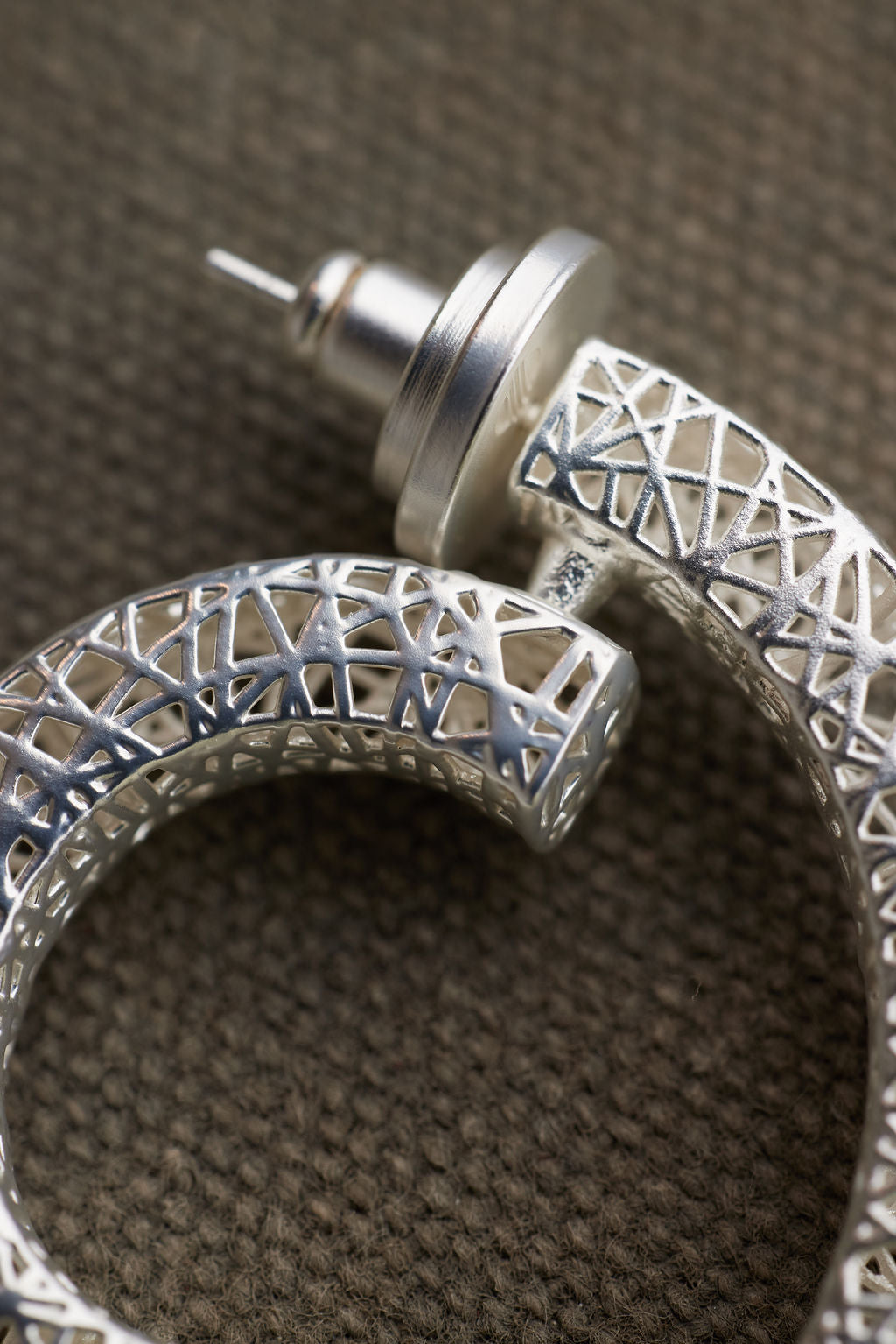 CIRE EARRING