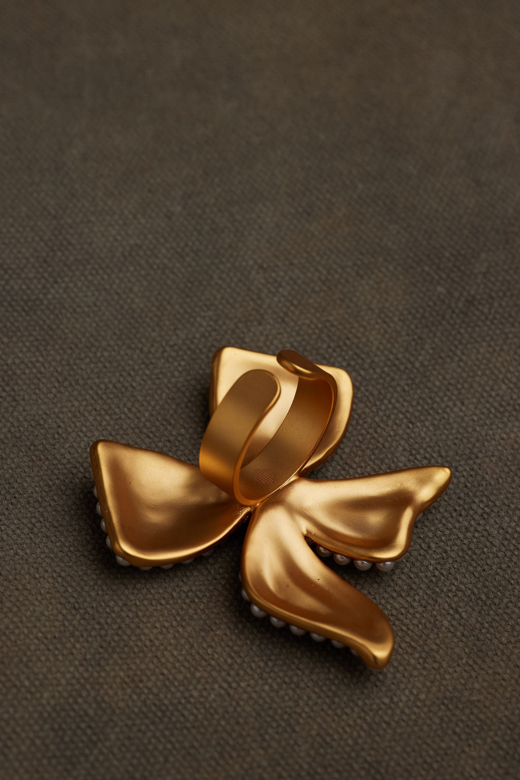 BOWI RING