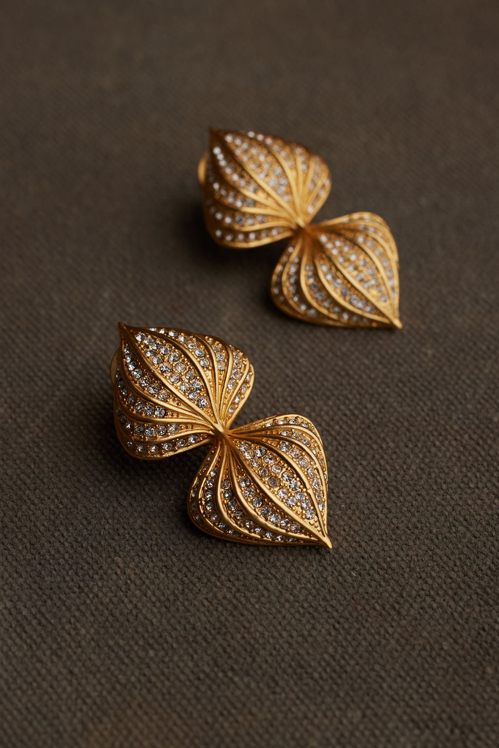 EYRO EARRING