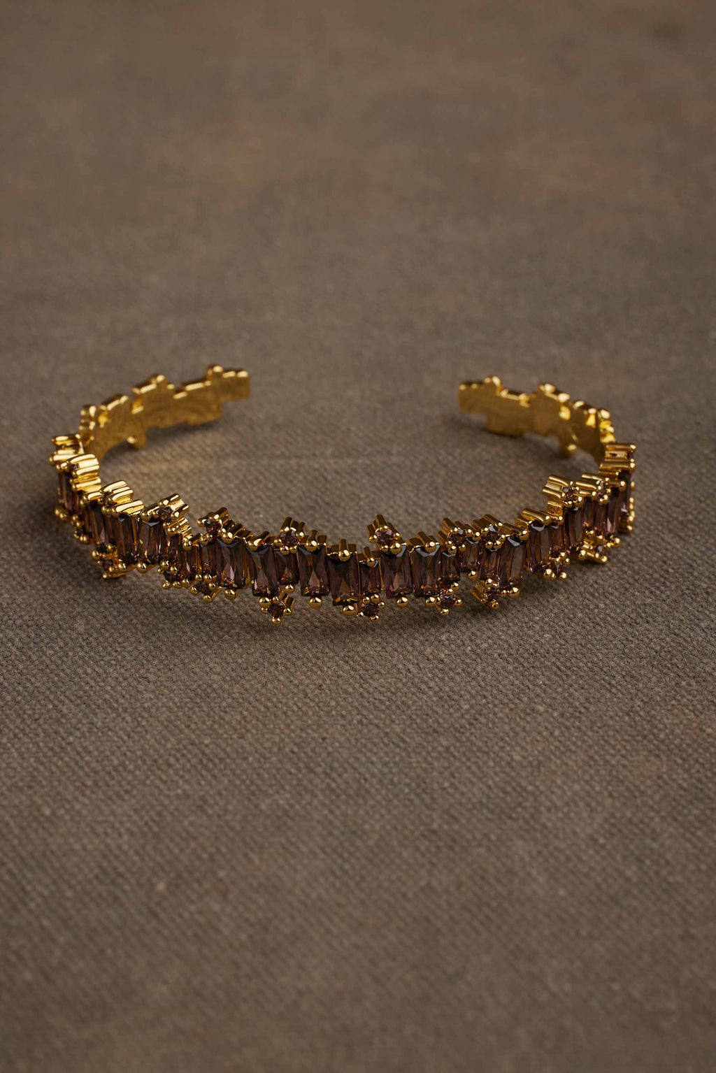 RAEL BANGLE
