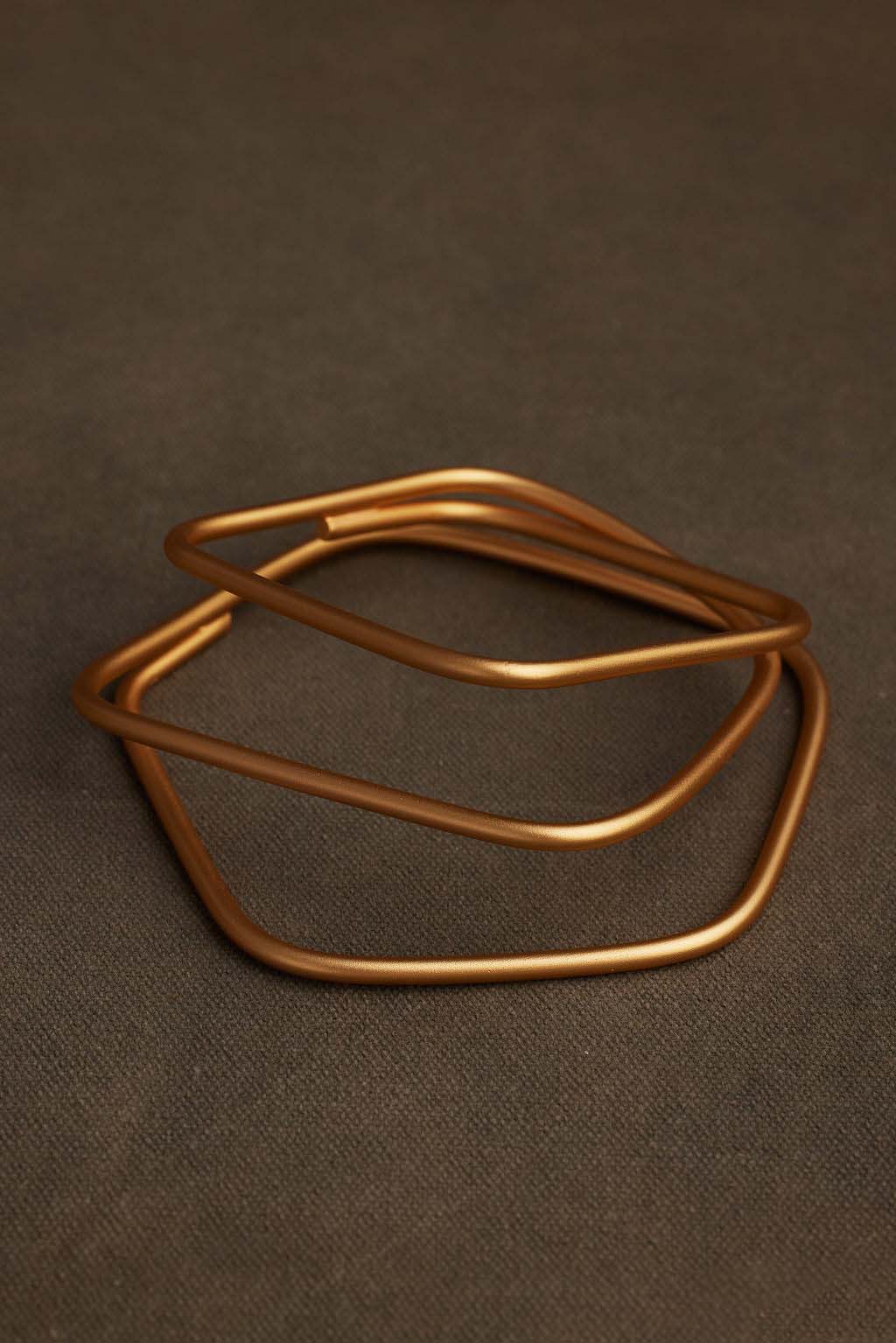 HENG BANGLE