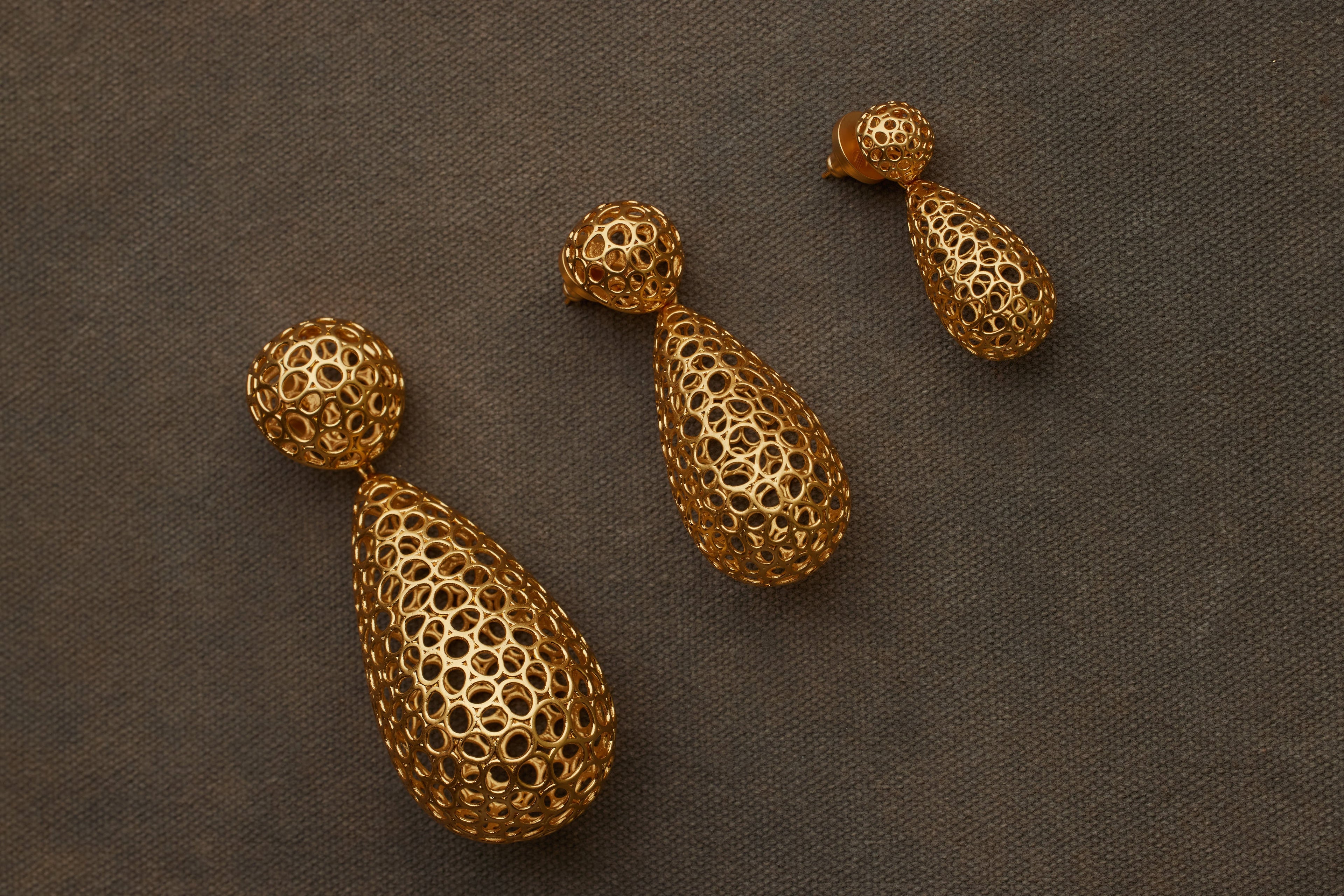 HYAH EARRING