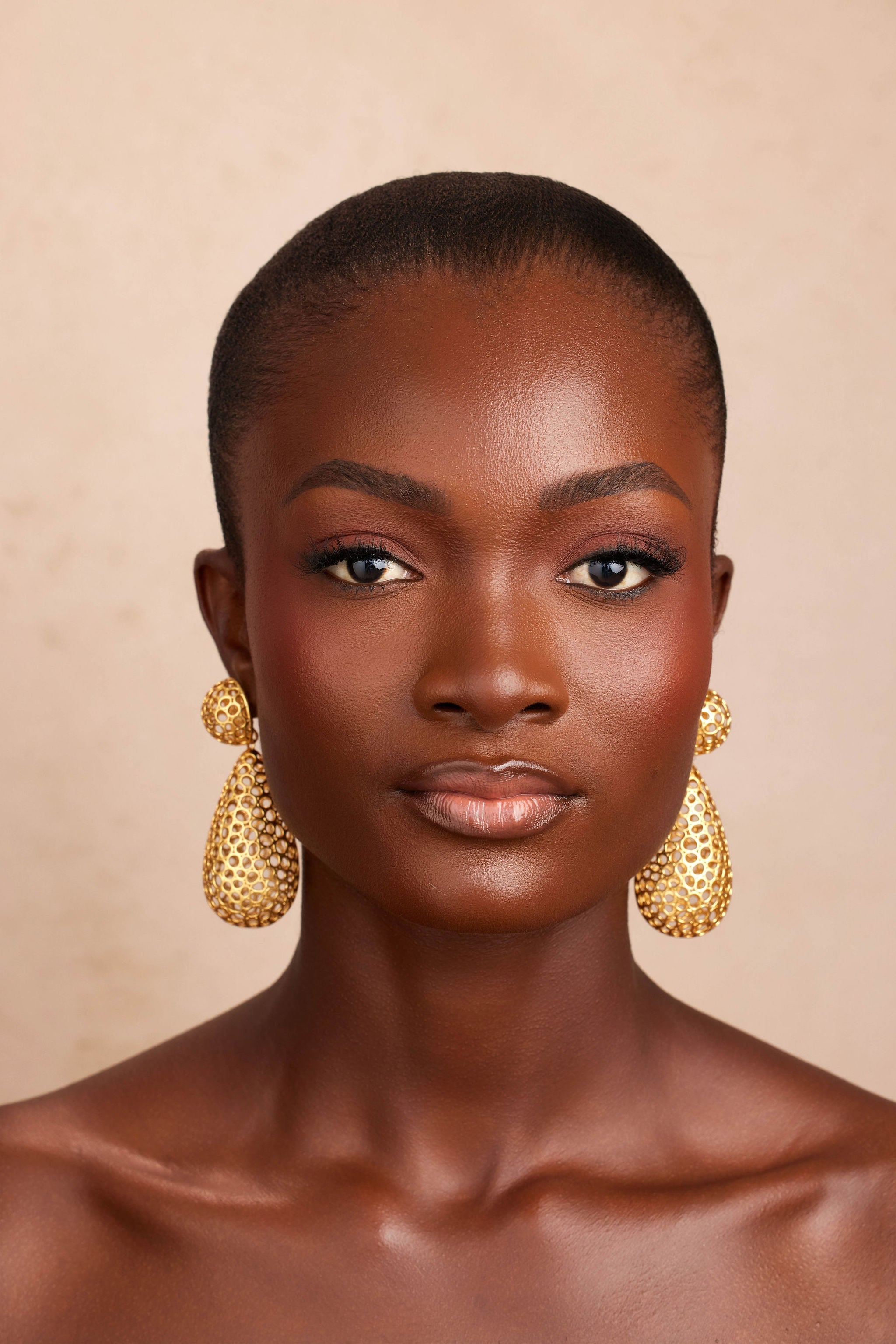 HYAH EARRING