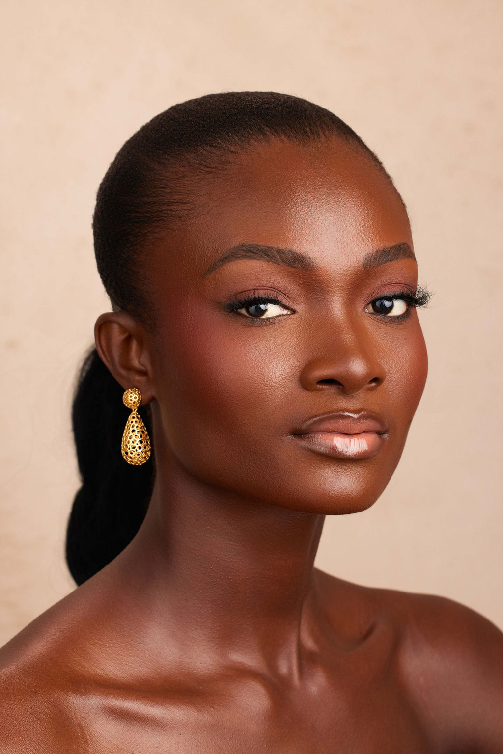 HYAH EARRING