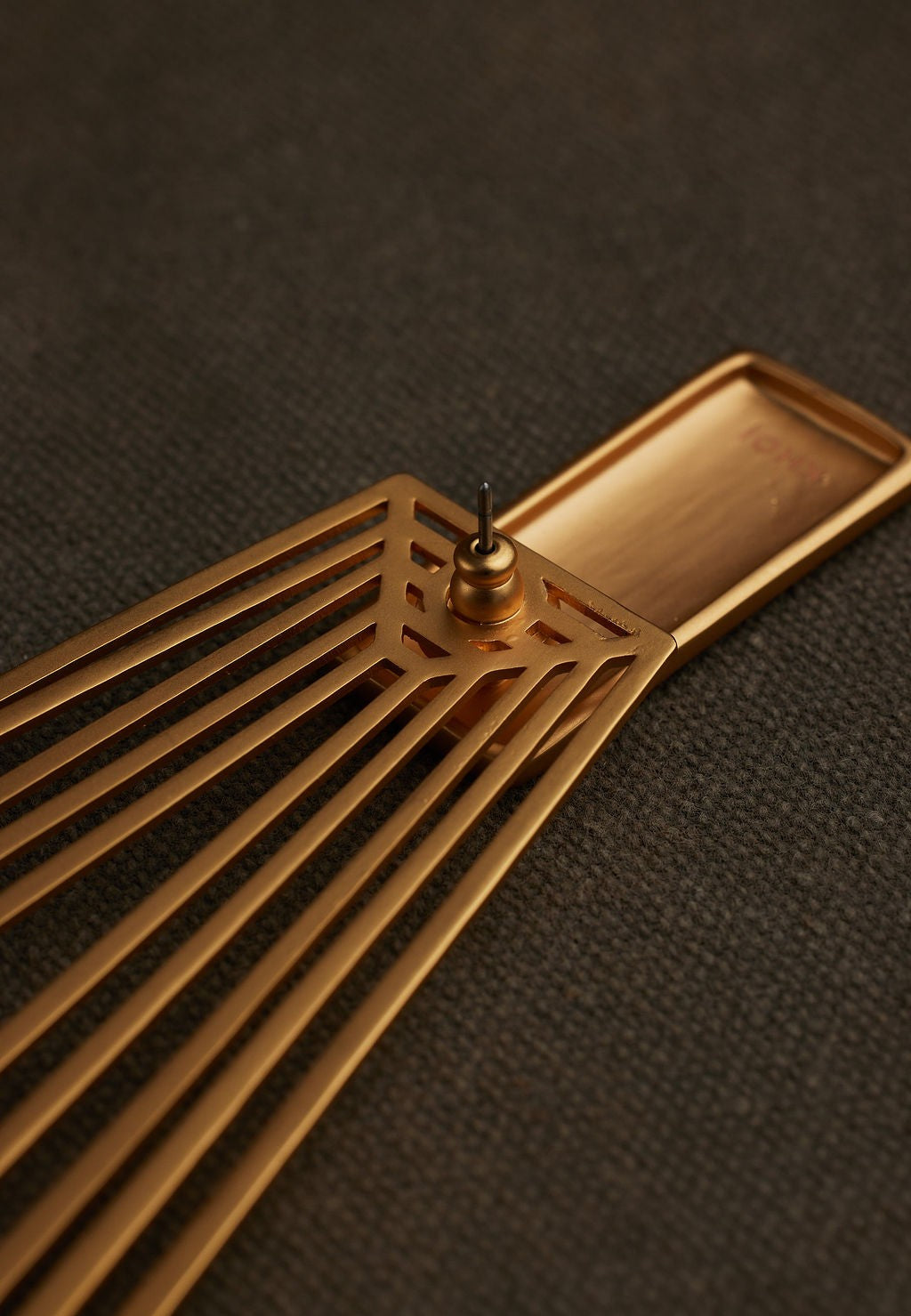 IZAN EARRING