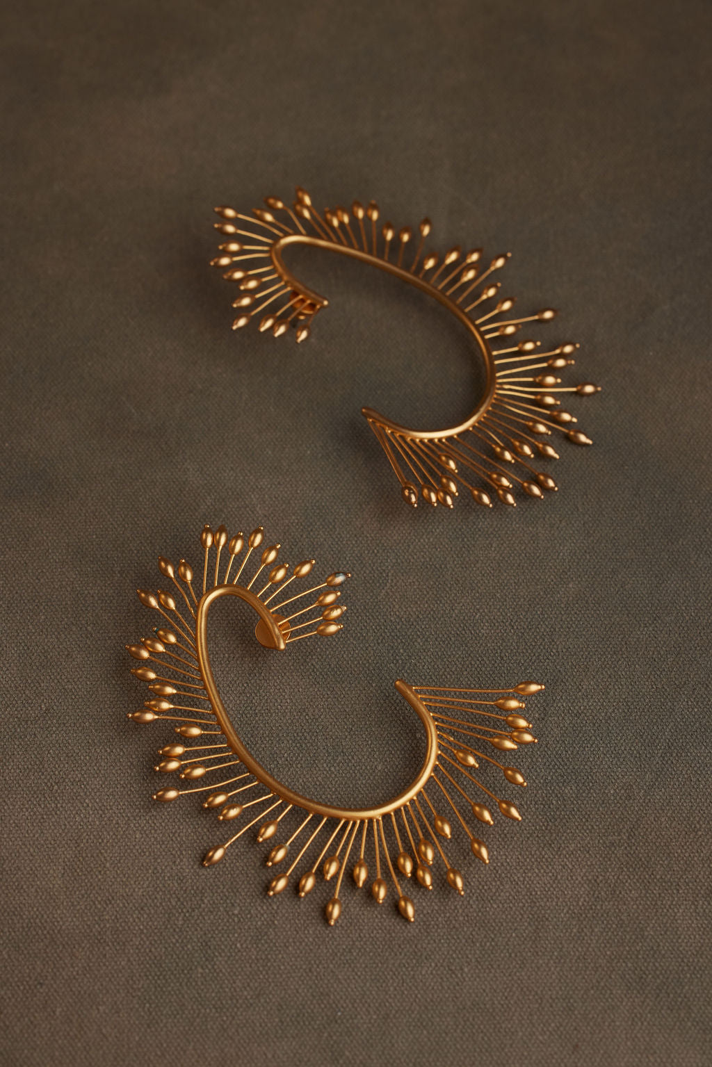 JARI EARRING