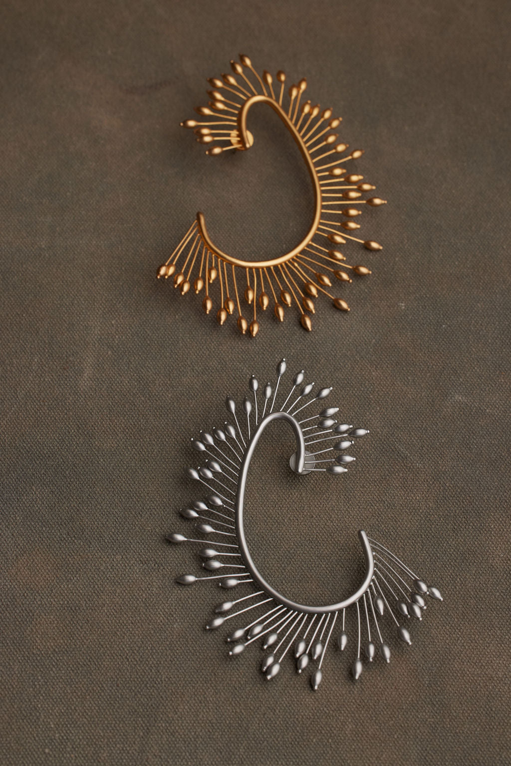 JARI EARRING