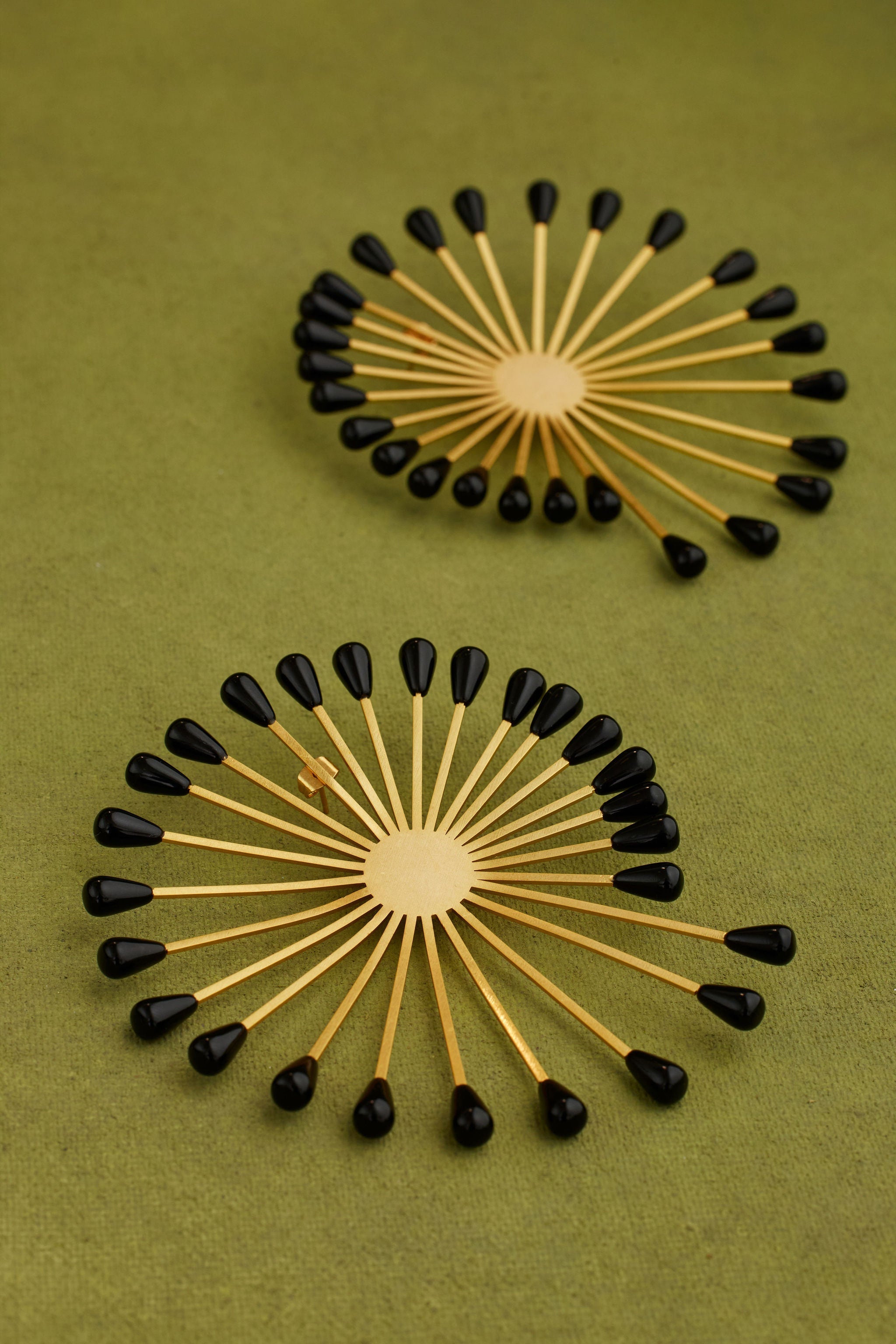 JIRA EARRING