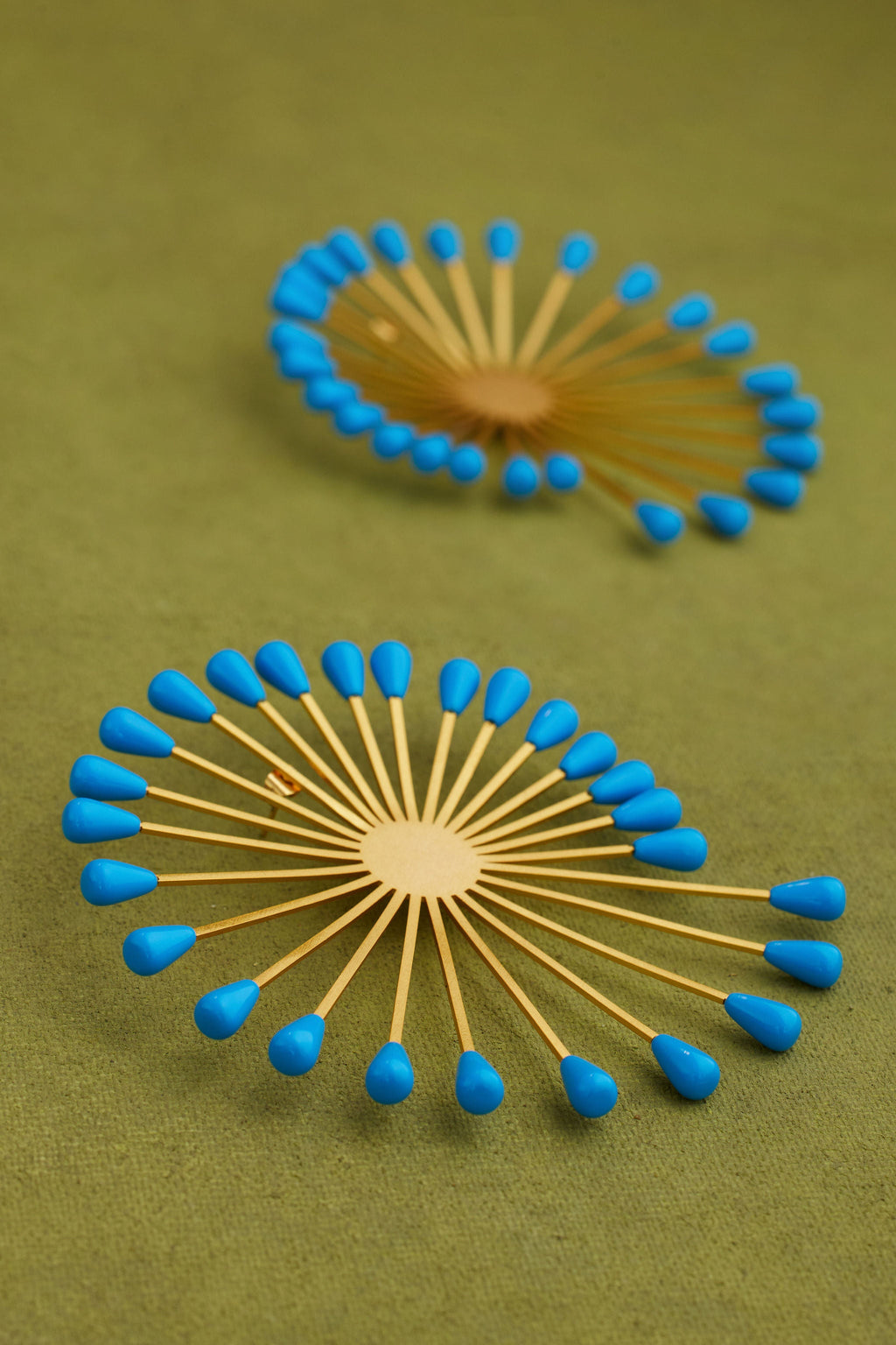 JIRA EARRING