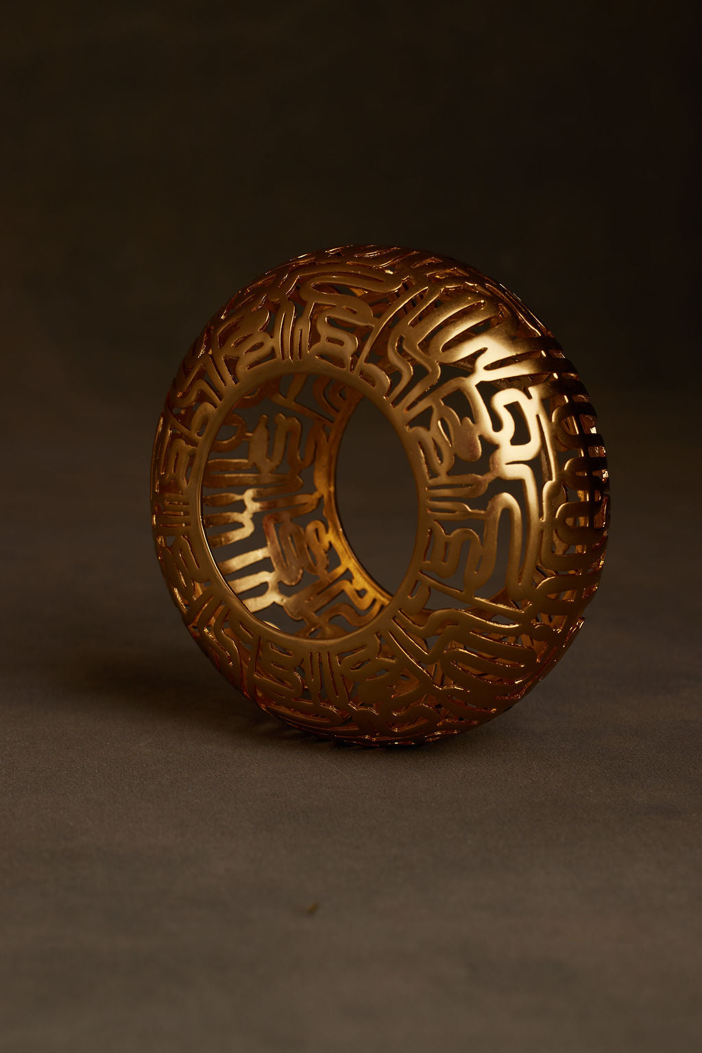 JOMO BANGLE