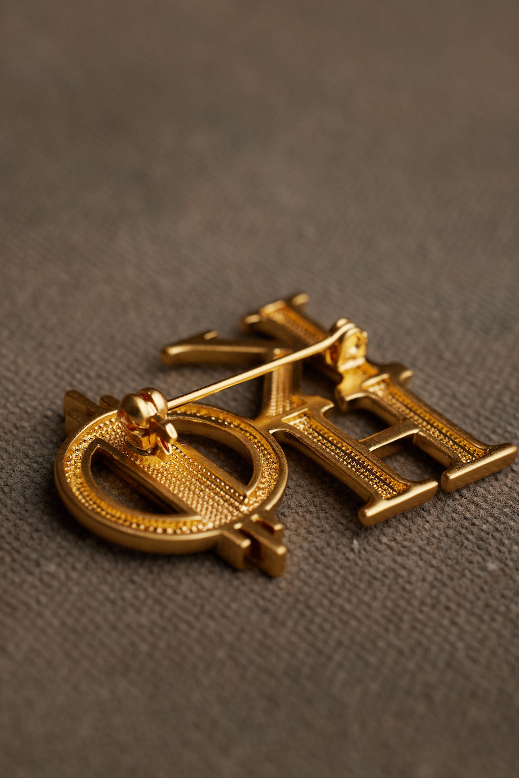 KHOI BROOCH