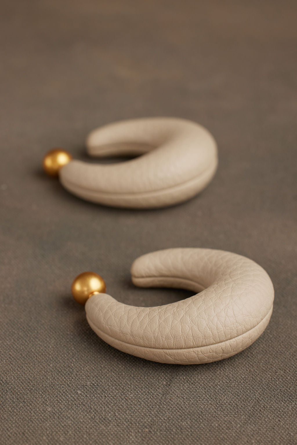 LISA EARRING