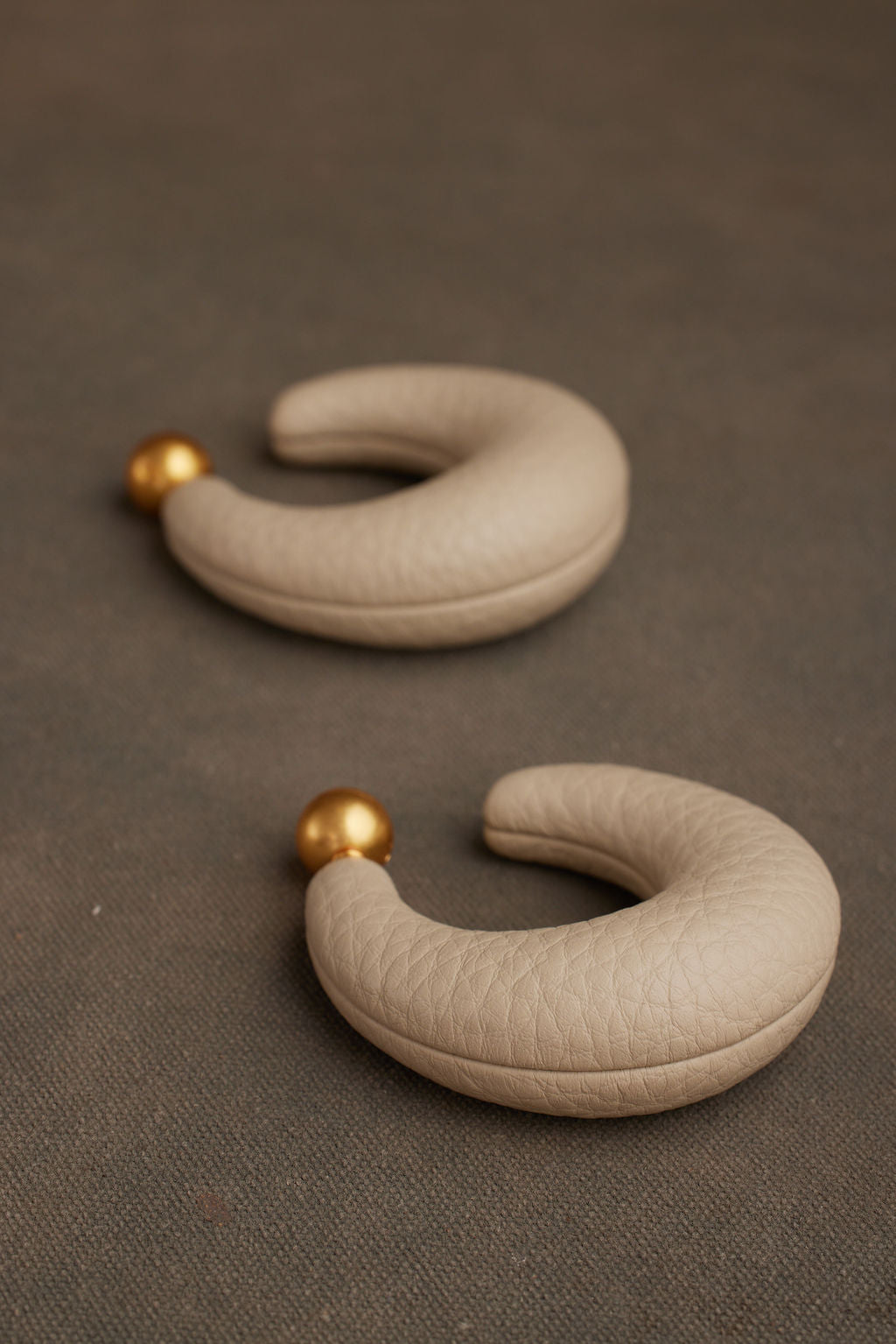 LISA EARRING
