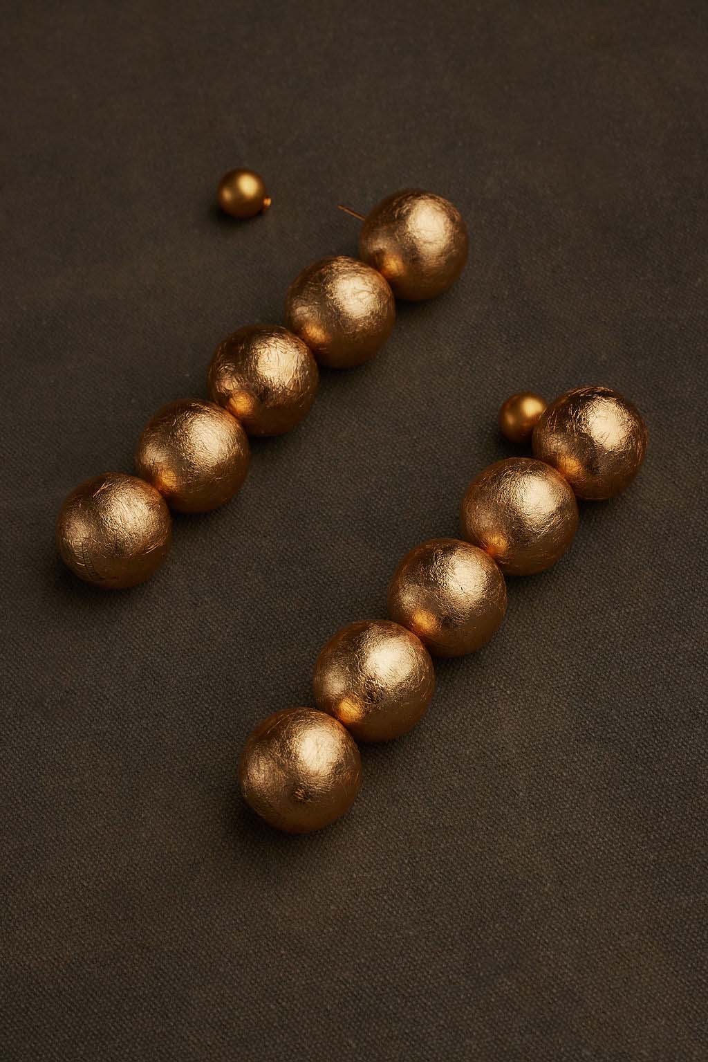 MORA EARRING