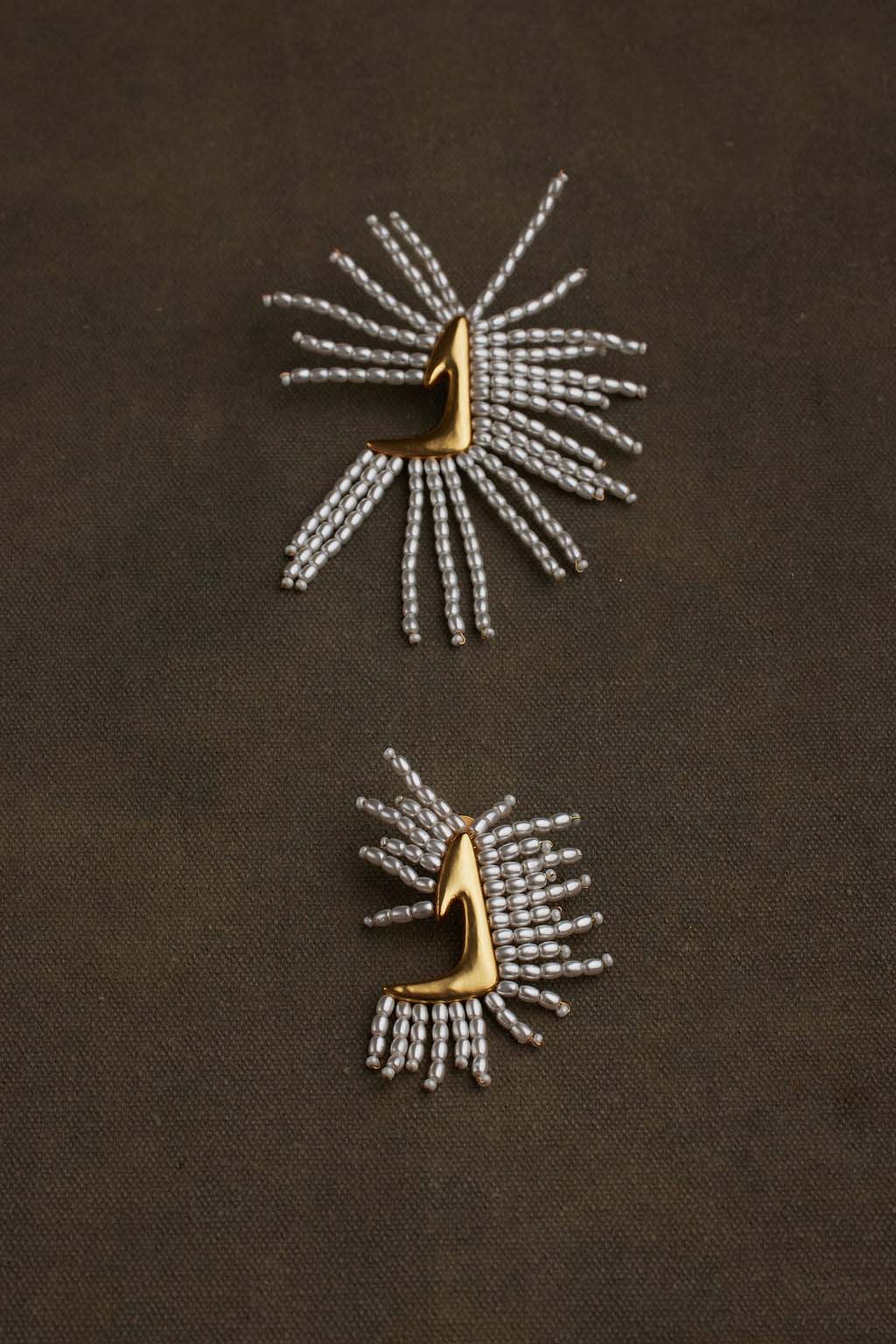UVYN EARRINGS