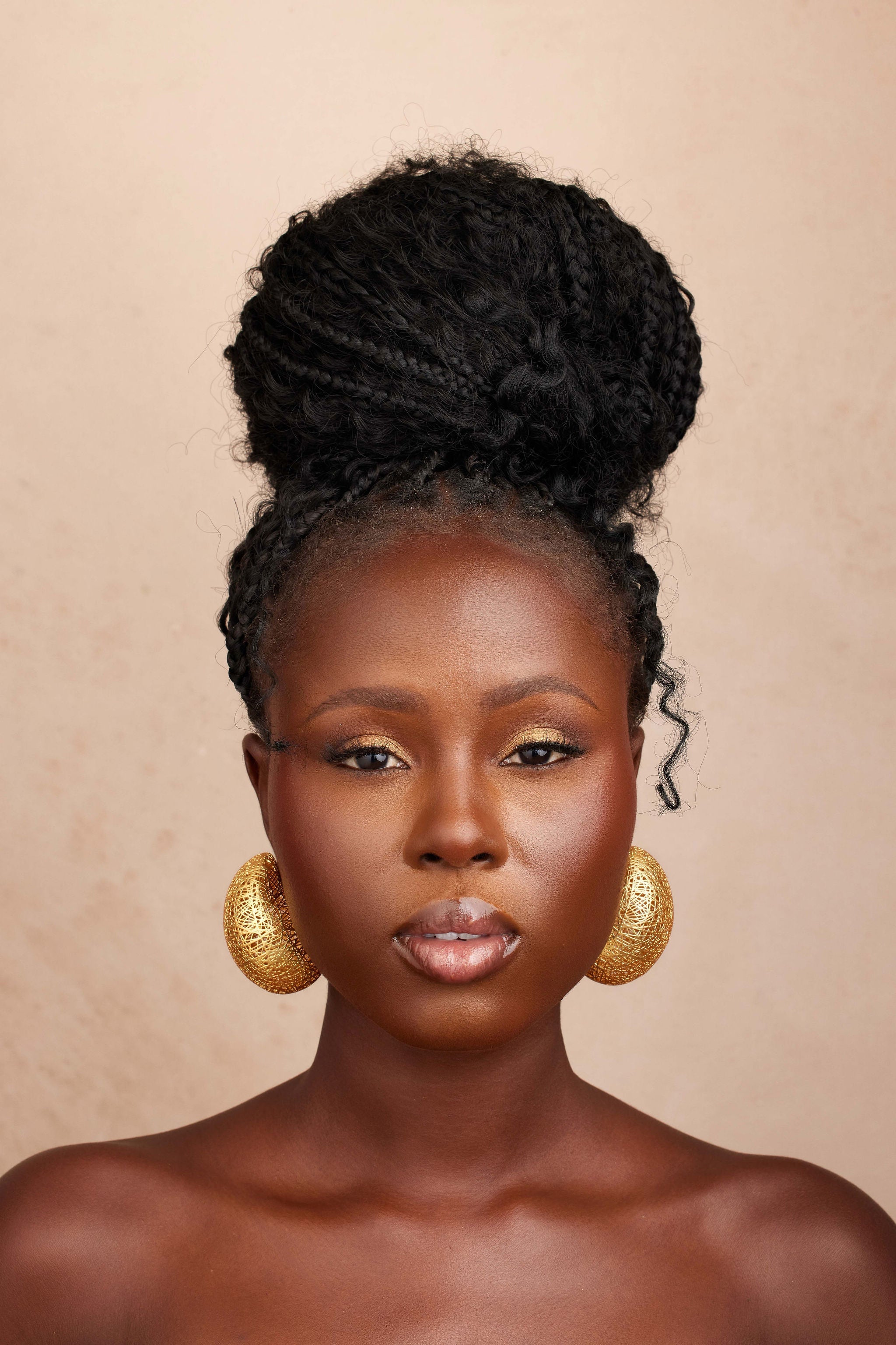 NELI EARRING