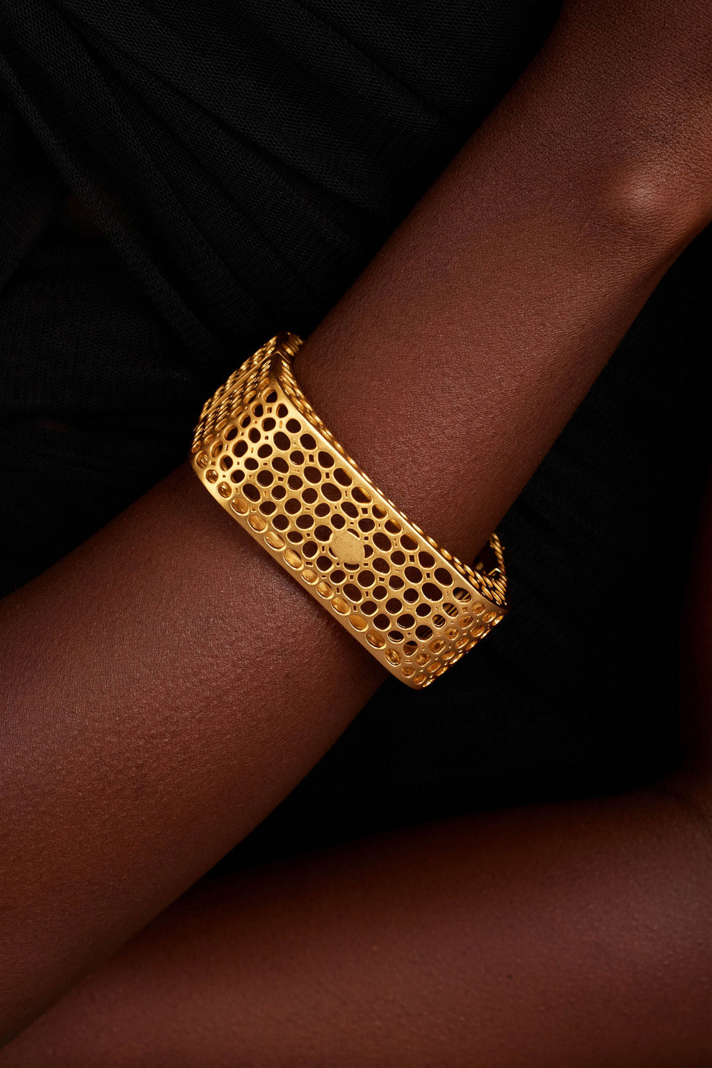 NESS BANGLE