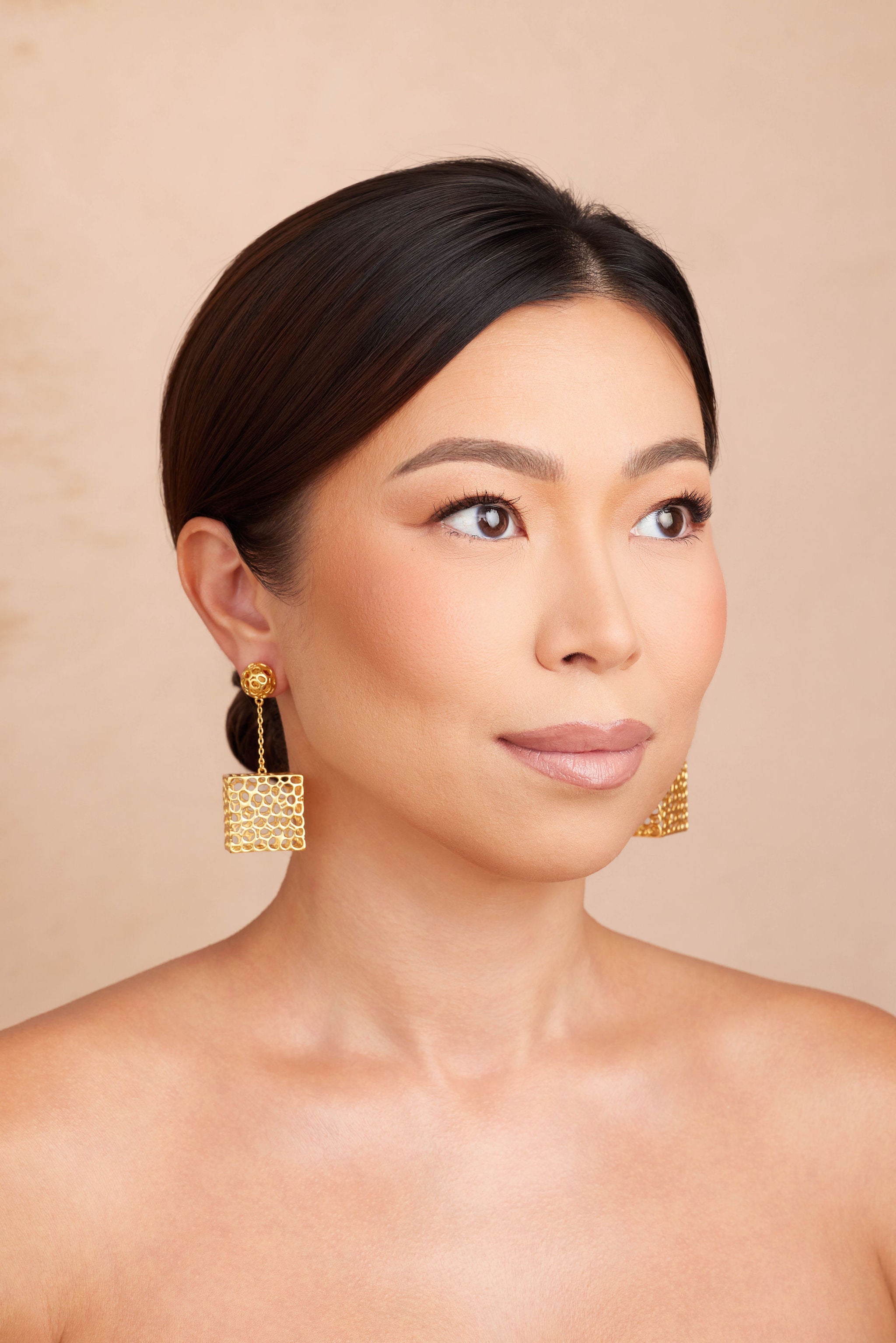 NYTO EARRING