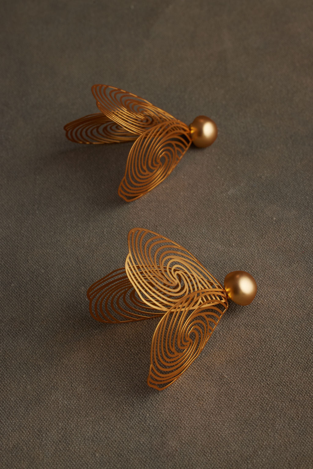 OLIA EARRING