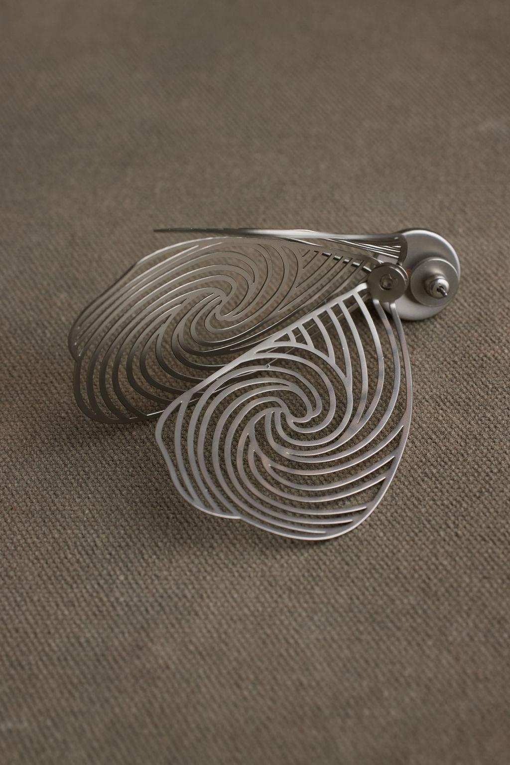 OLIA EARRING