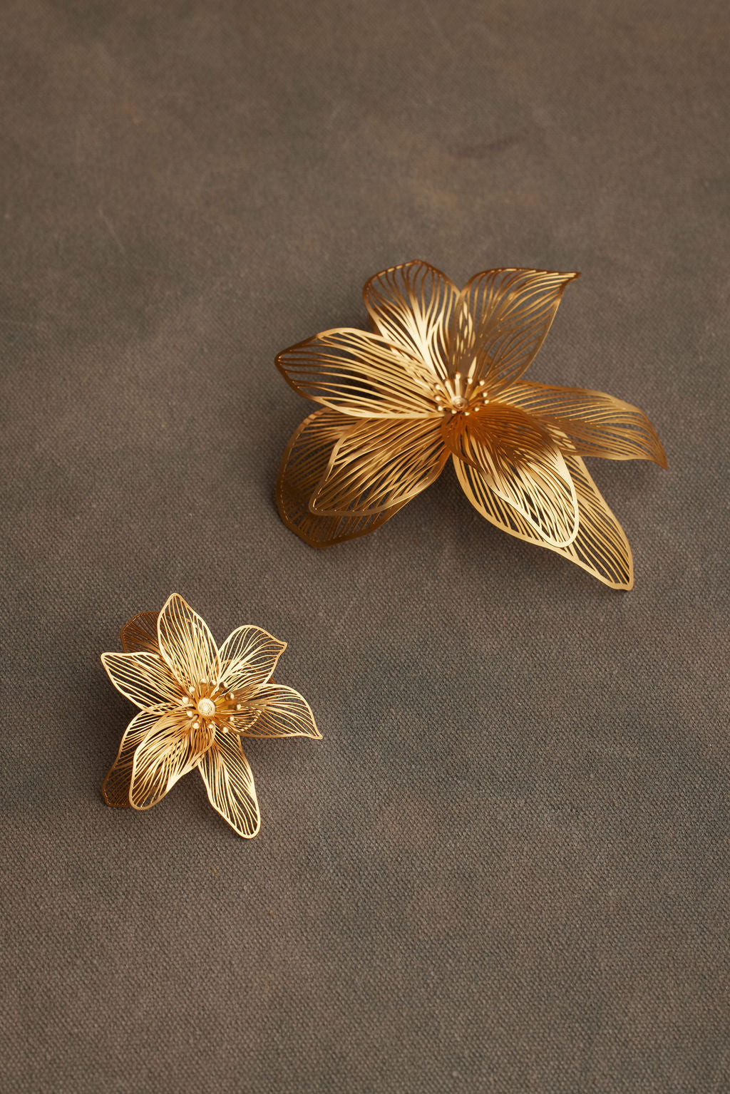 ORCH EARRING