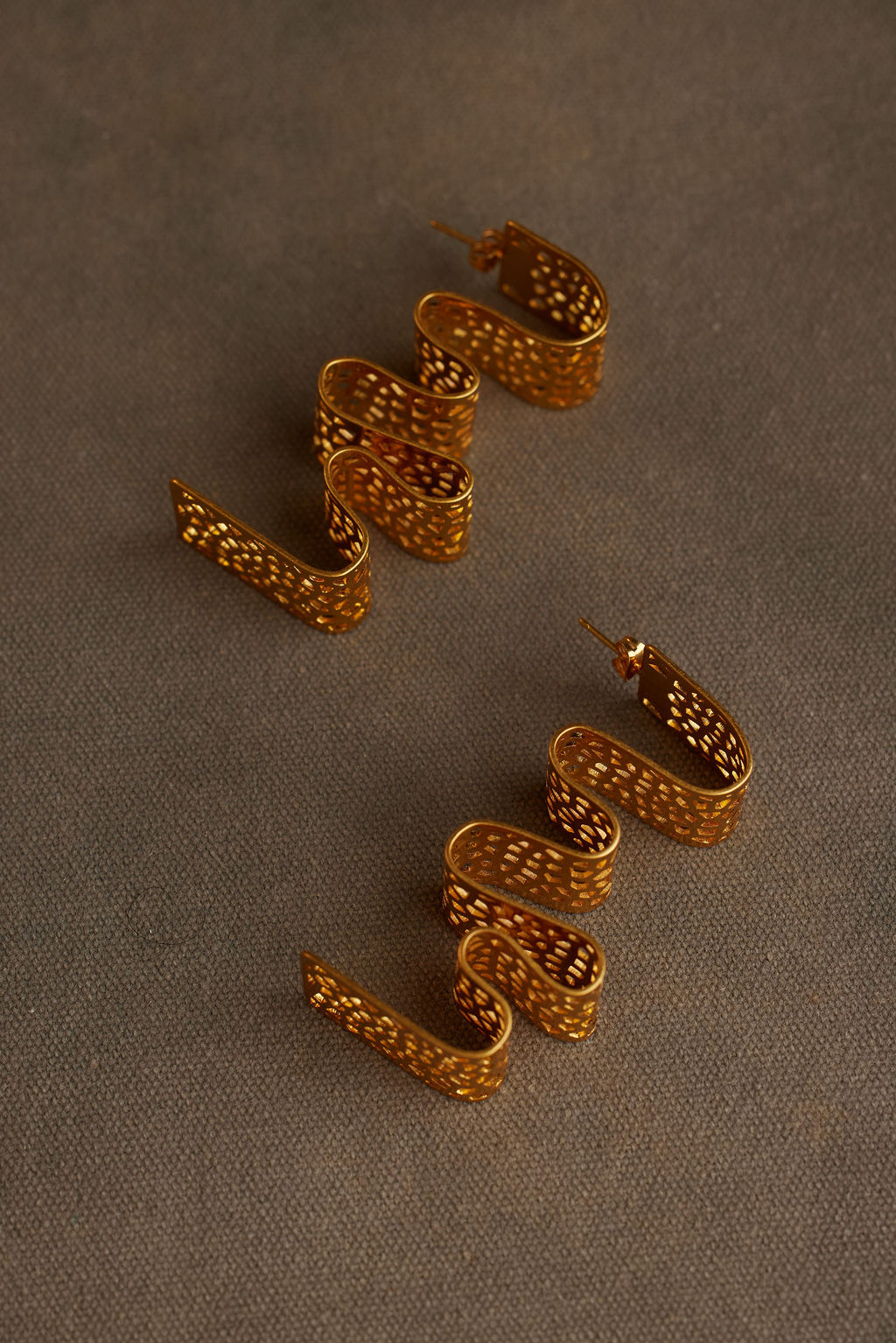 PIPA EARRING