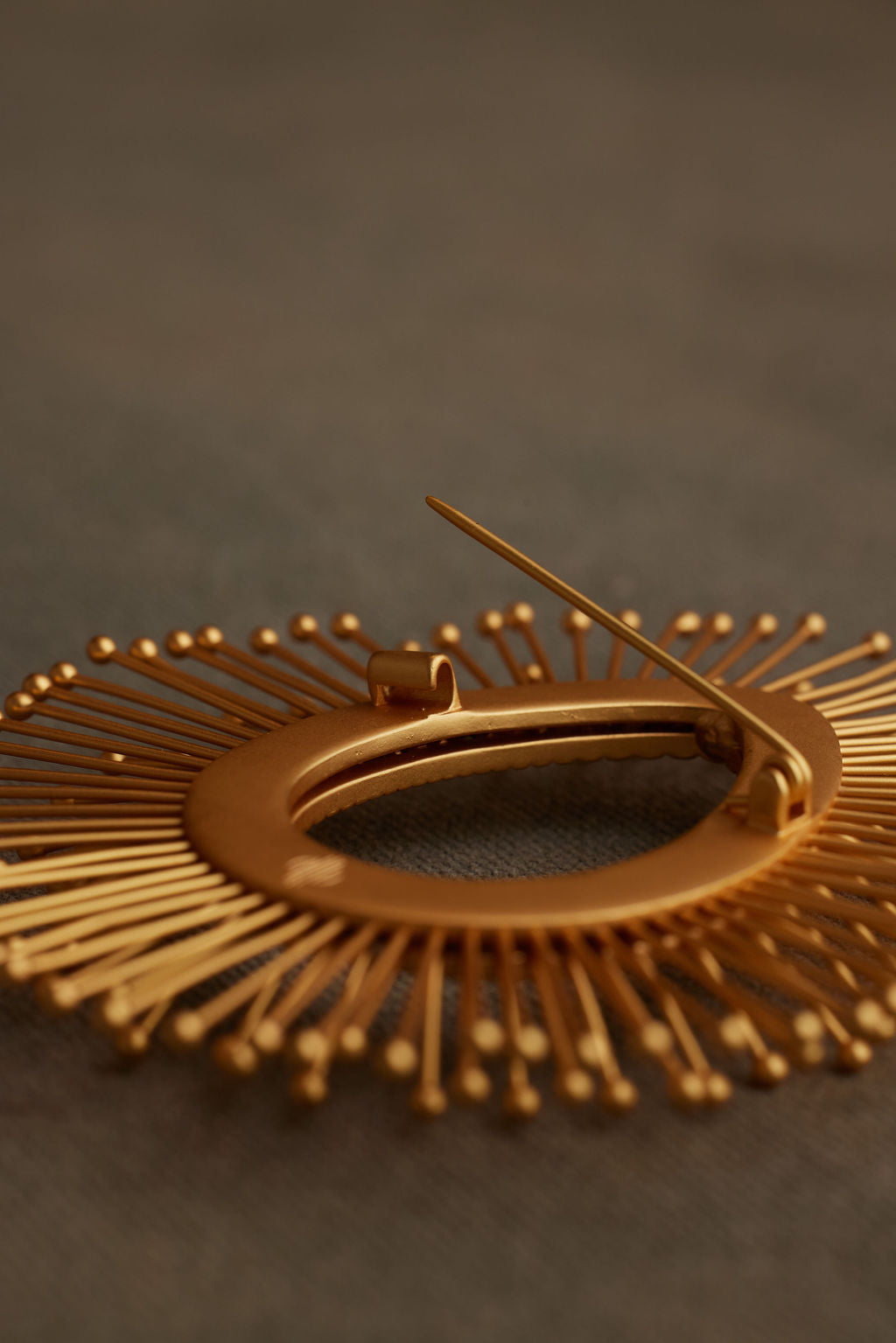 PUDD BROOCH