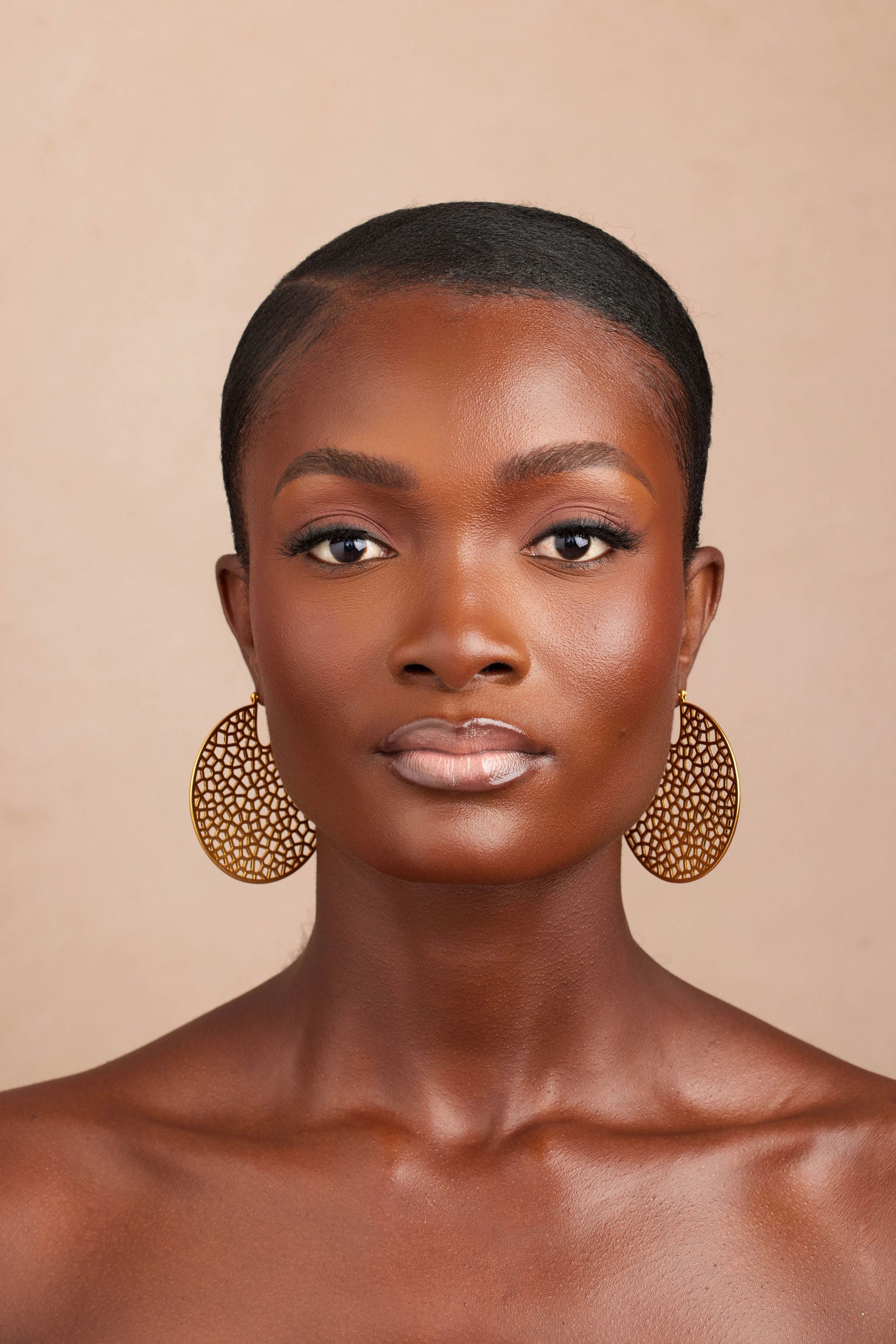QENI EARRING