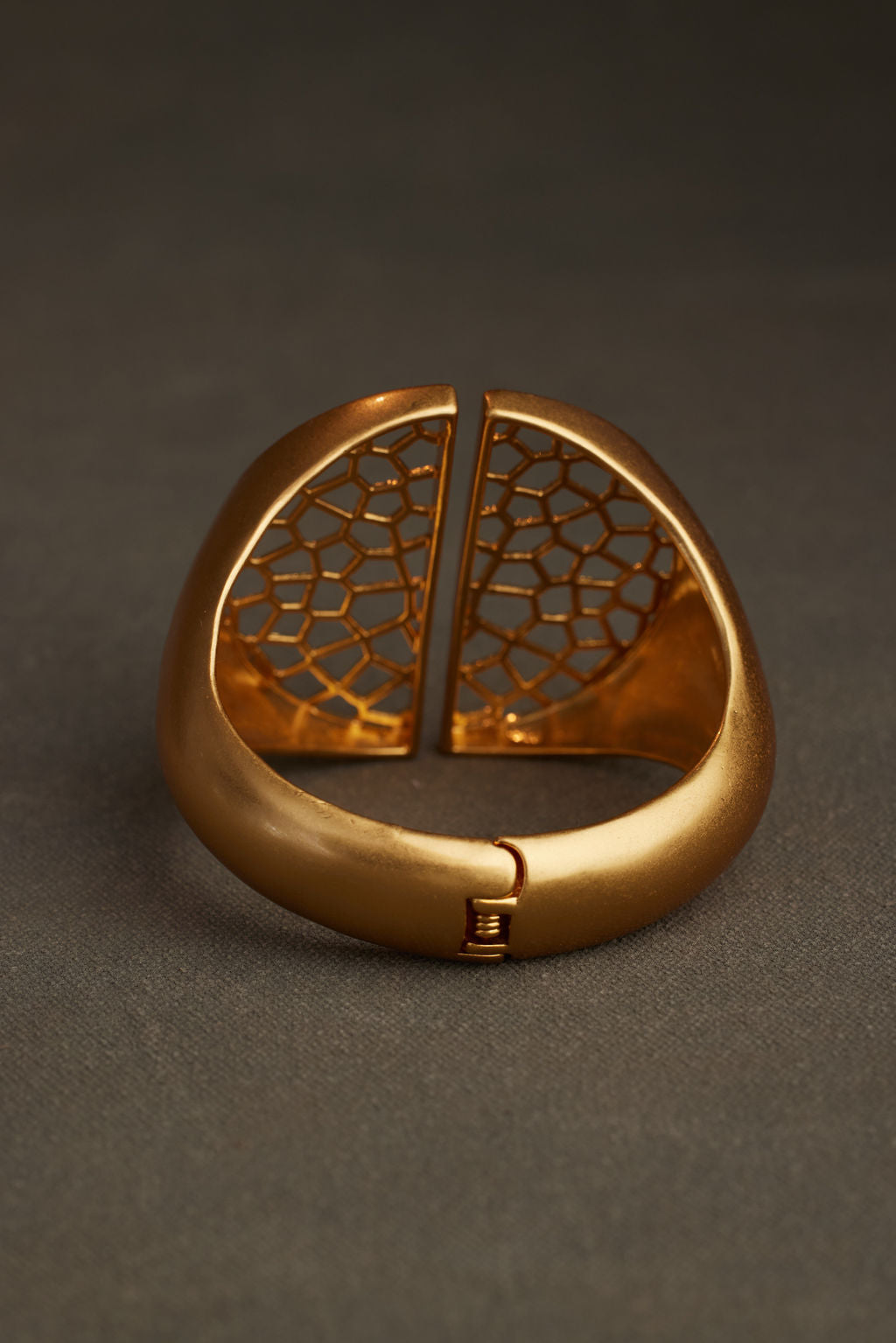 RANA BANGLE