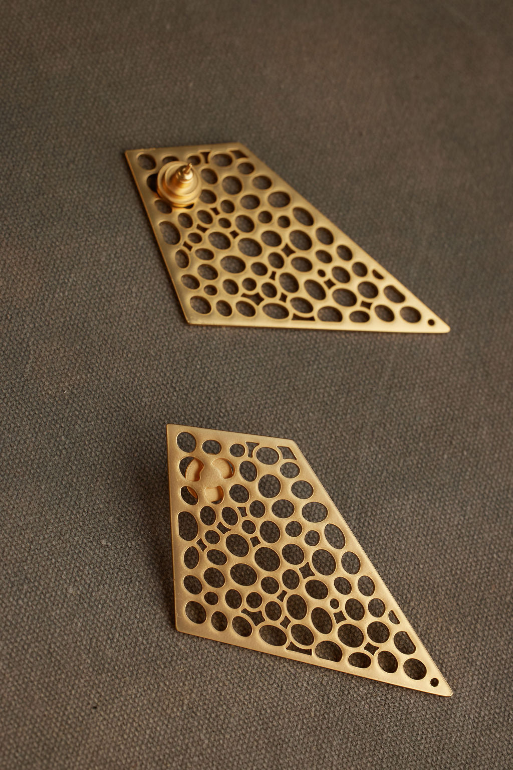 RELI EARRING