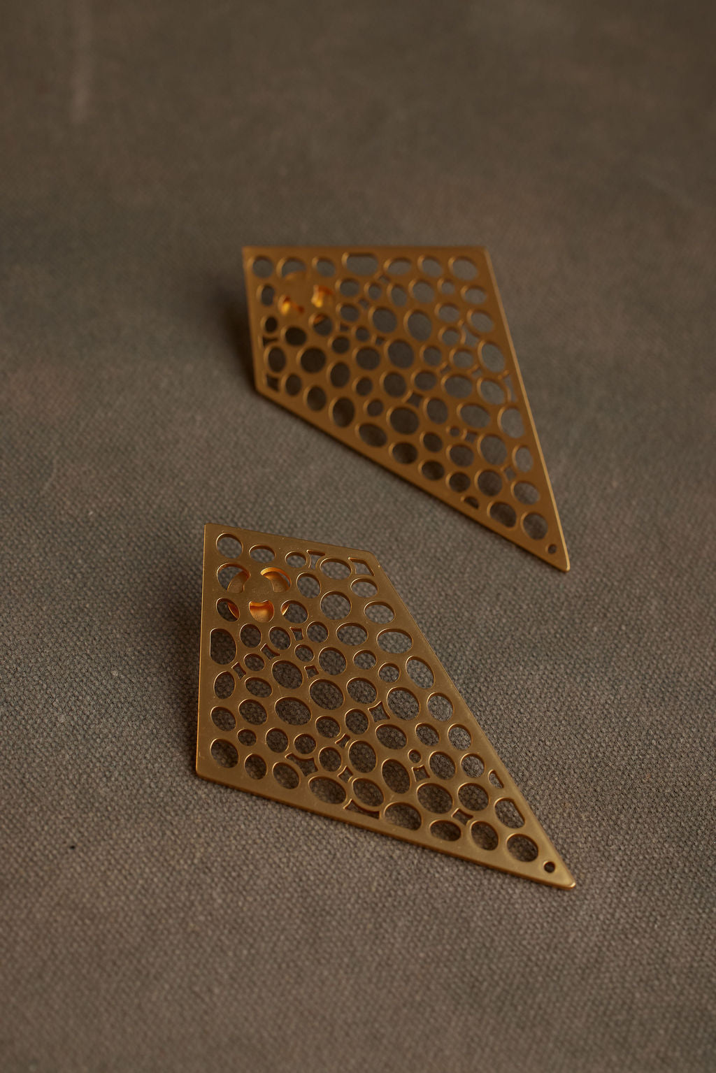 RELI EARRING
