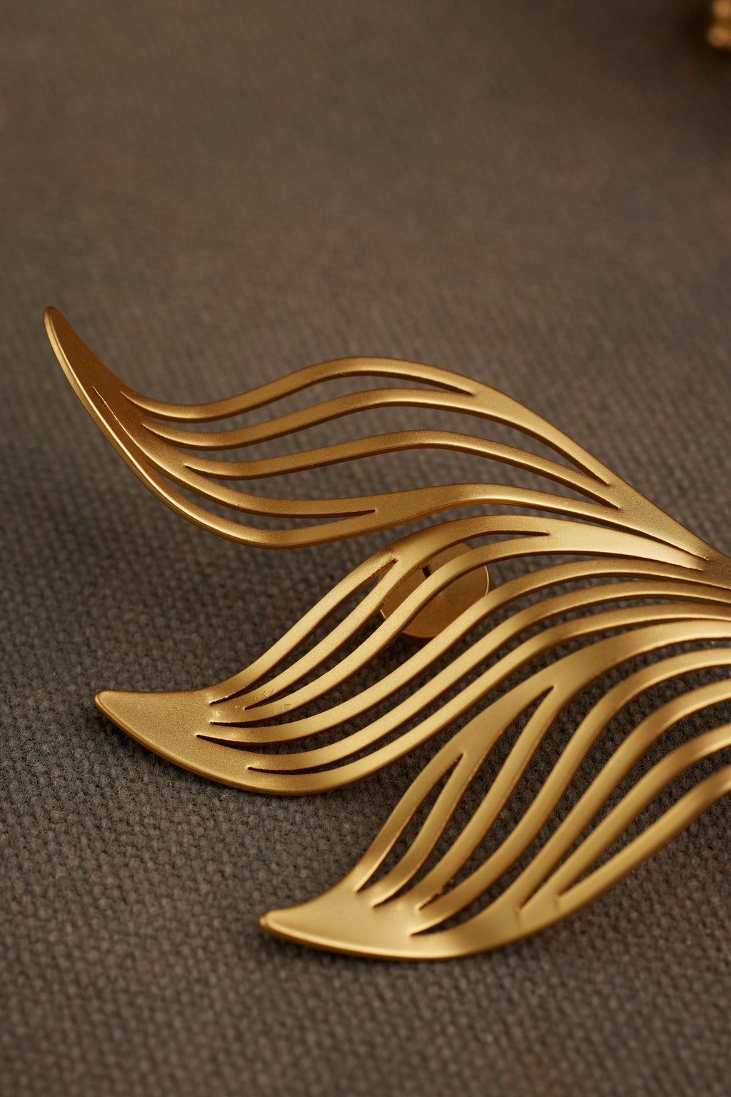 ROWE EARRING