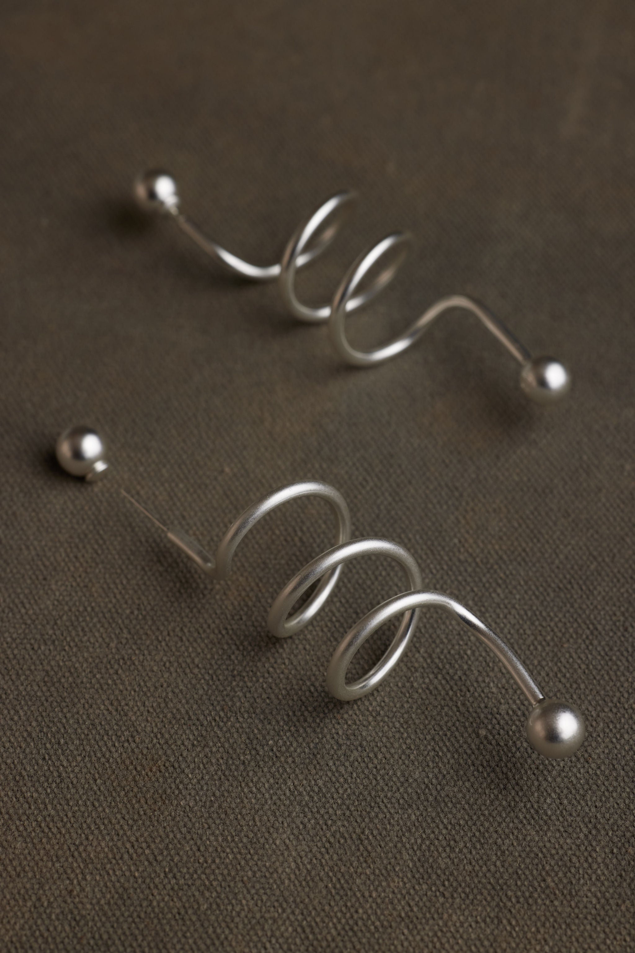 SEIY EARRING