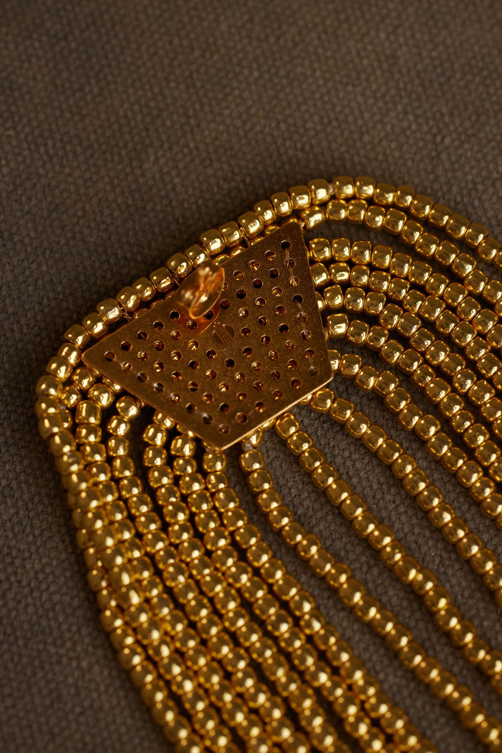 SELA EARRING