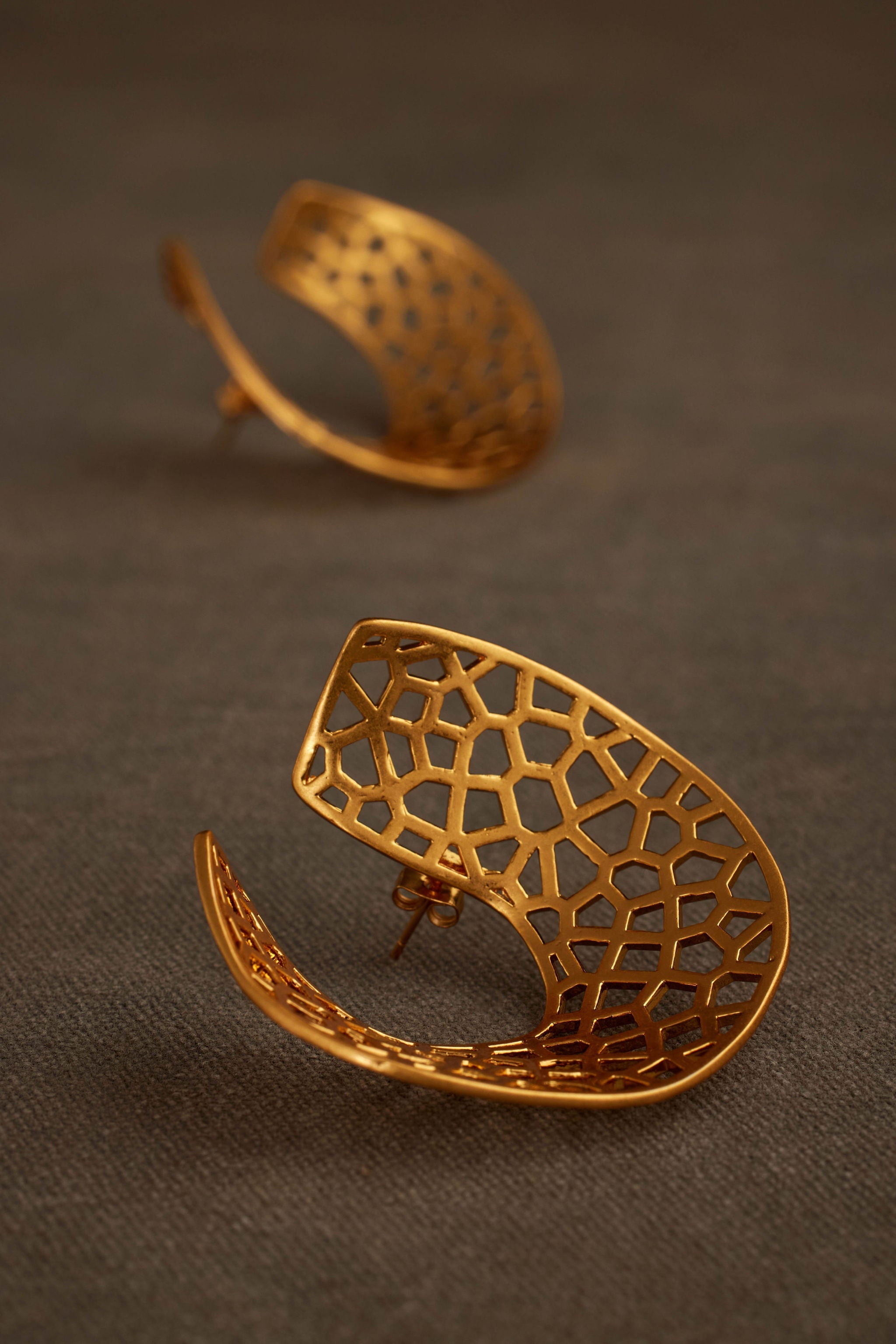 SIMA EARRING