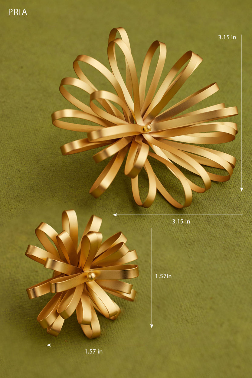 PRIA EARRING