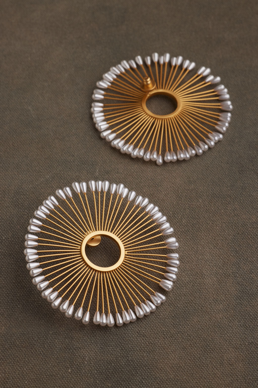 SOLA EARRING