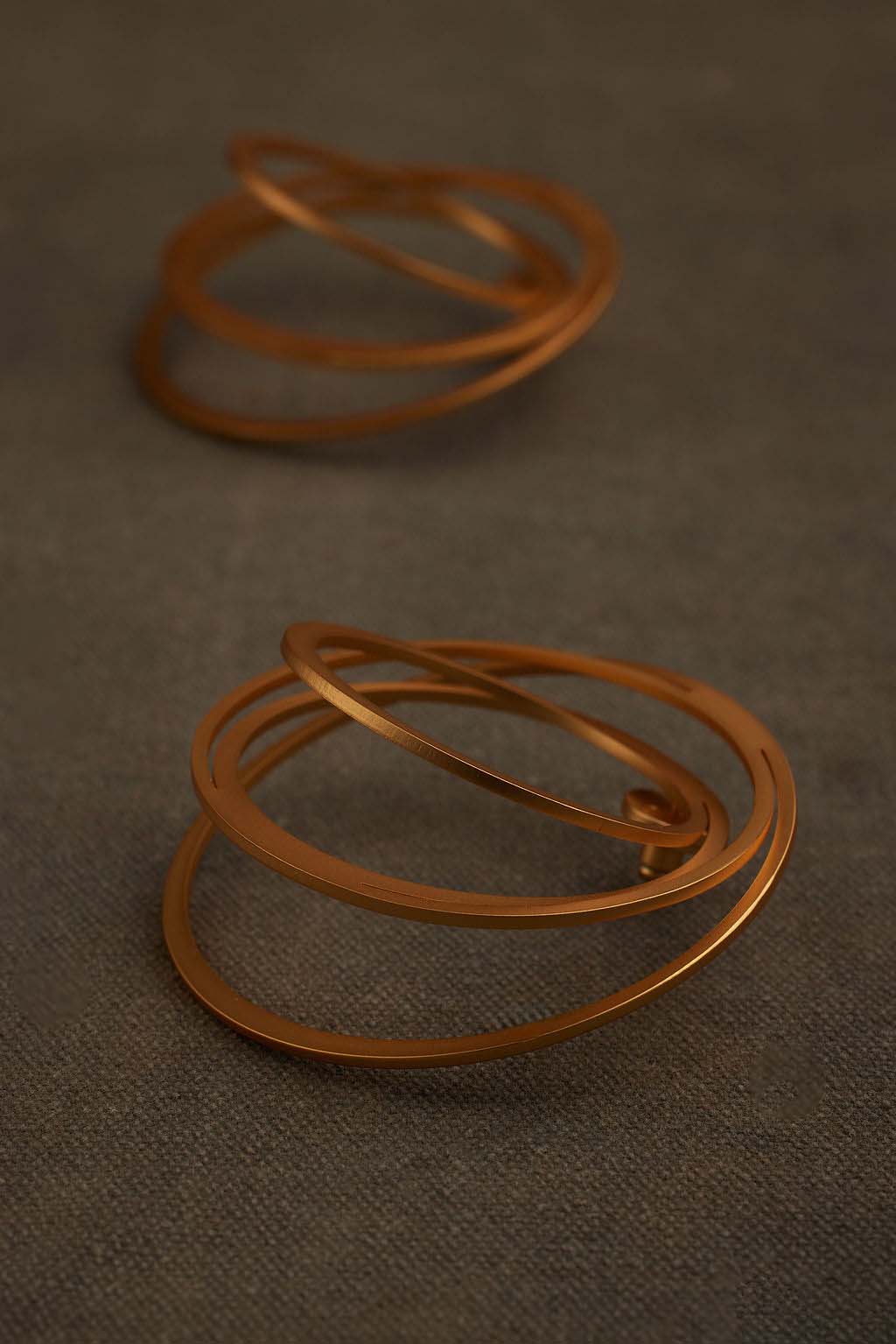 TIKA EARRING