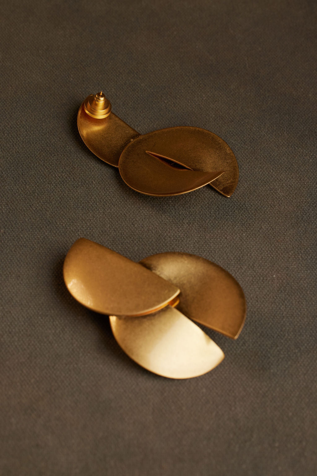 TOBI EARRING