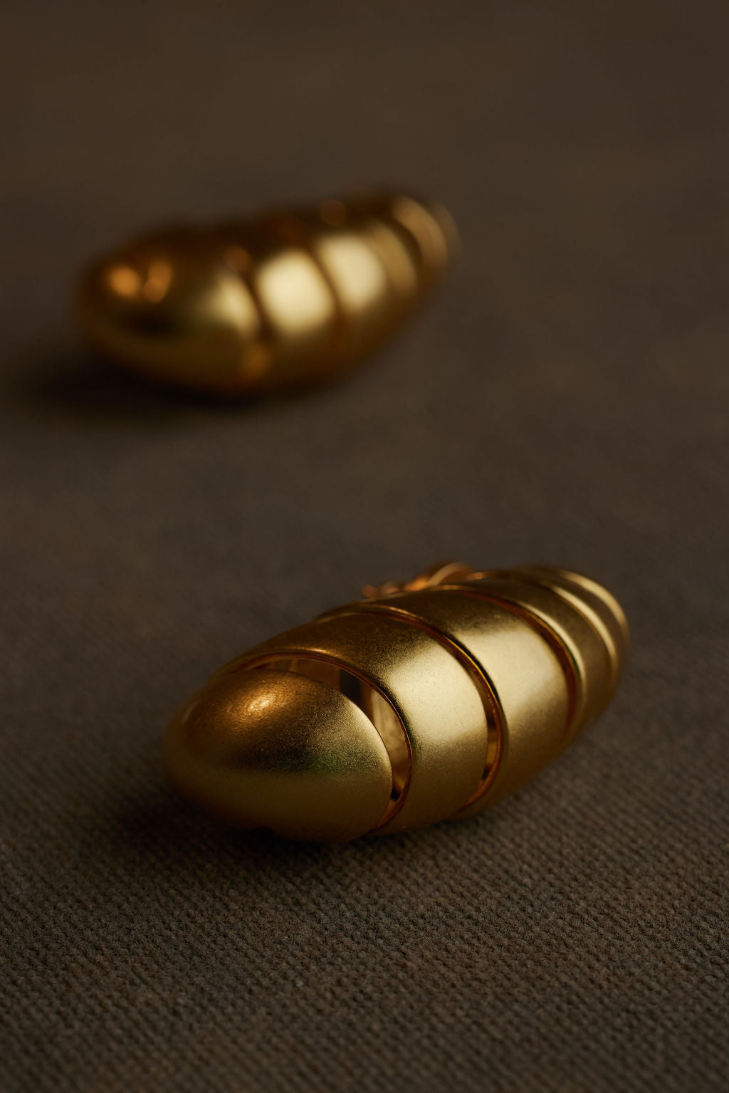 TOKA EARRING