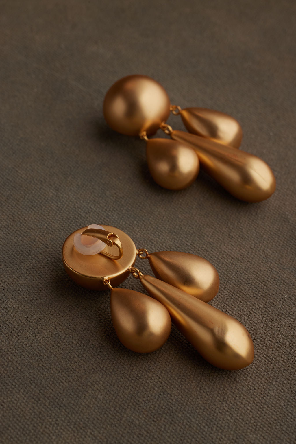 TRIE EARRING