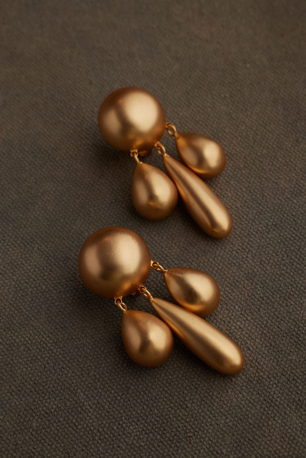 TRIE EARRING