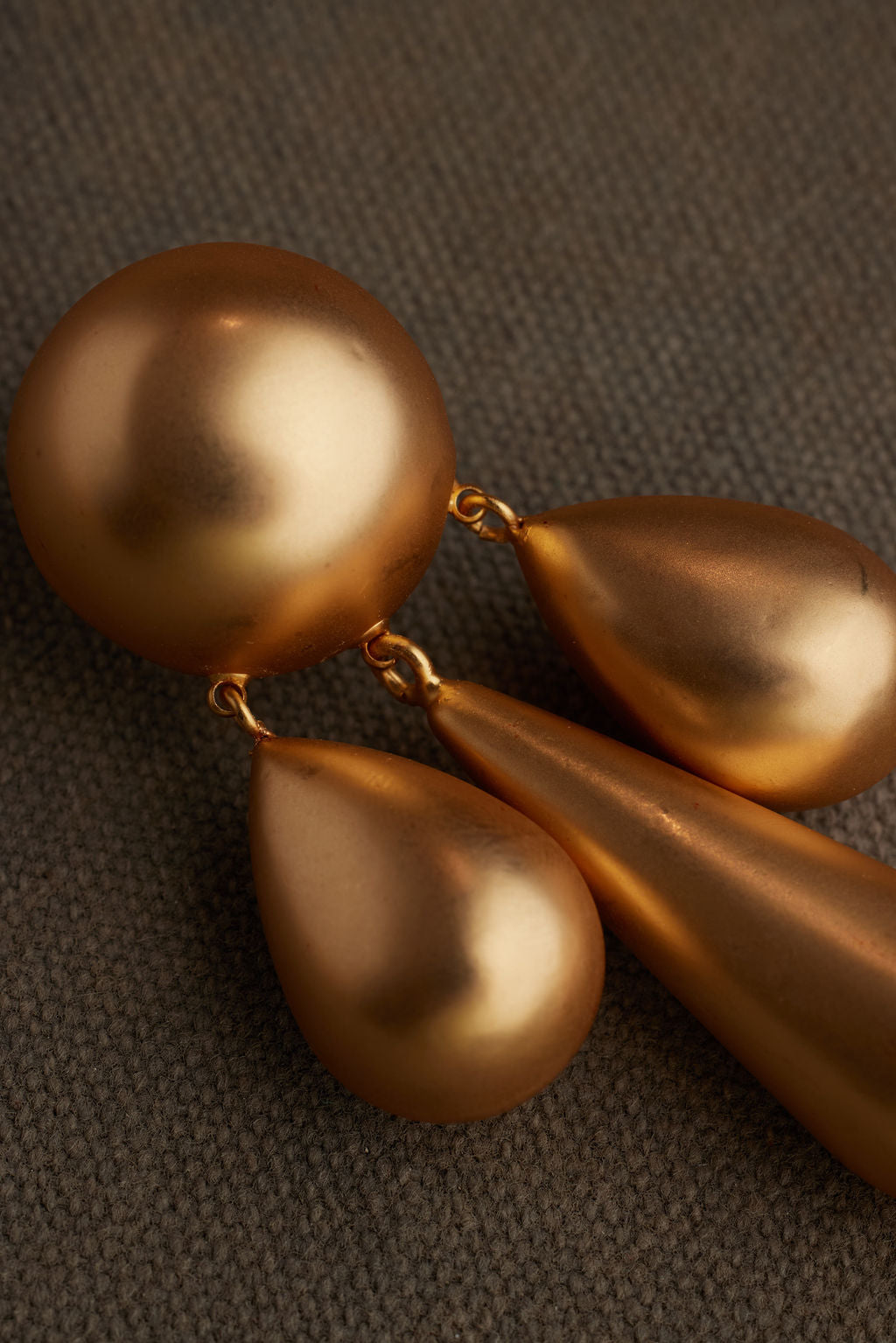 TRIE EARRING